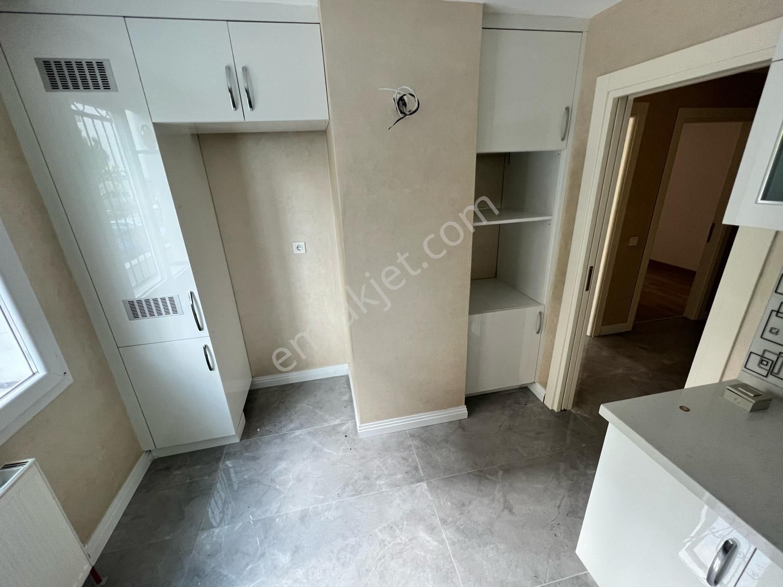 Bahçelievler Dr.refik Saydam Ortaokulu Yakını 3 Yıllık Binada Site İçinde 3+1 115 M2 Bahçe Katı - Görsel 9