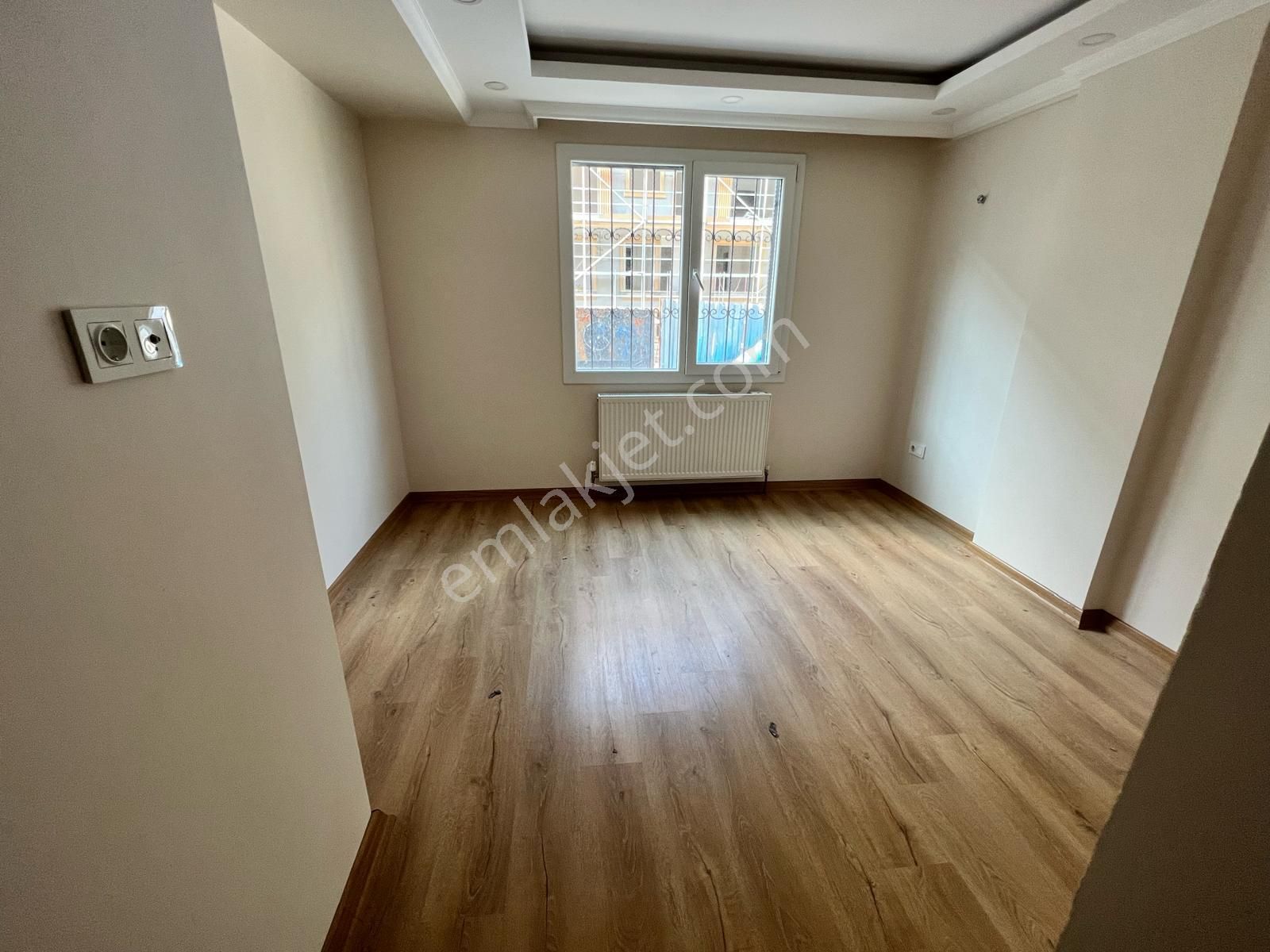 Bahçelievler Dr.refik Saydam Ortaokulu Yakını 3 Yıllık Binada Site İçinde 3+1 115 M2 Bahçe Katı - Görsel 5