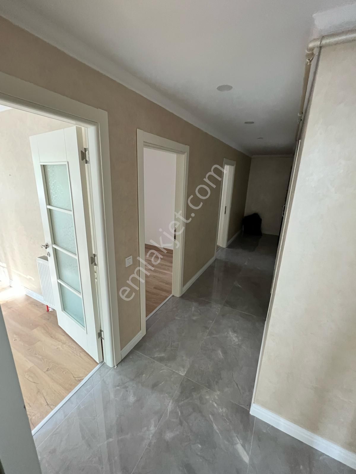 Bahçelievler Dr.refik Saydam Ortaokulu Yakını 3 Yıllık Binada Site İçinde 3+1 115 M2 Bahçe Katı - Görsel 11