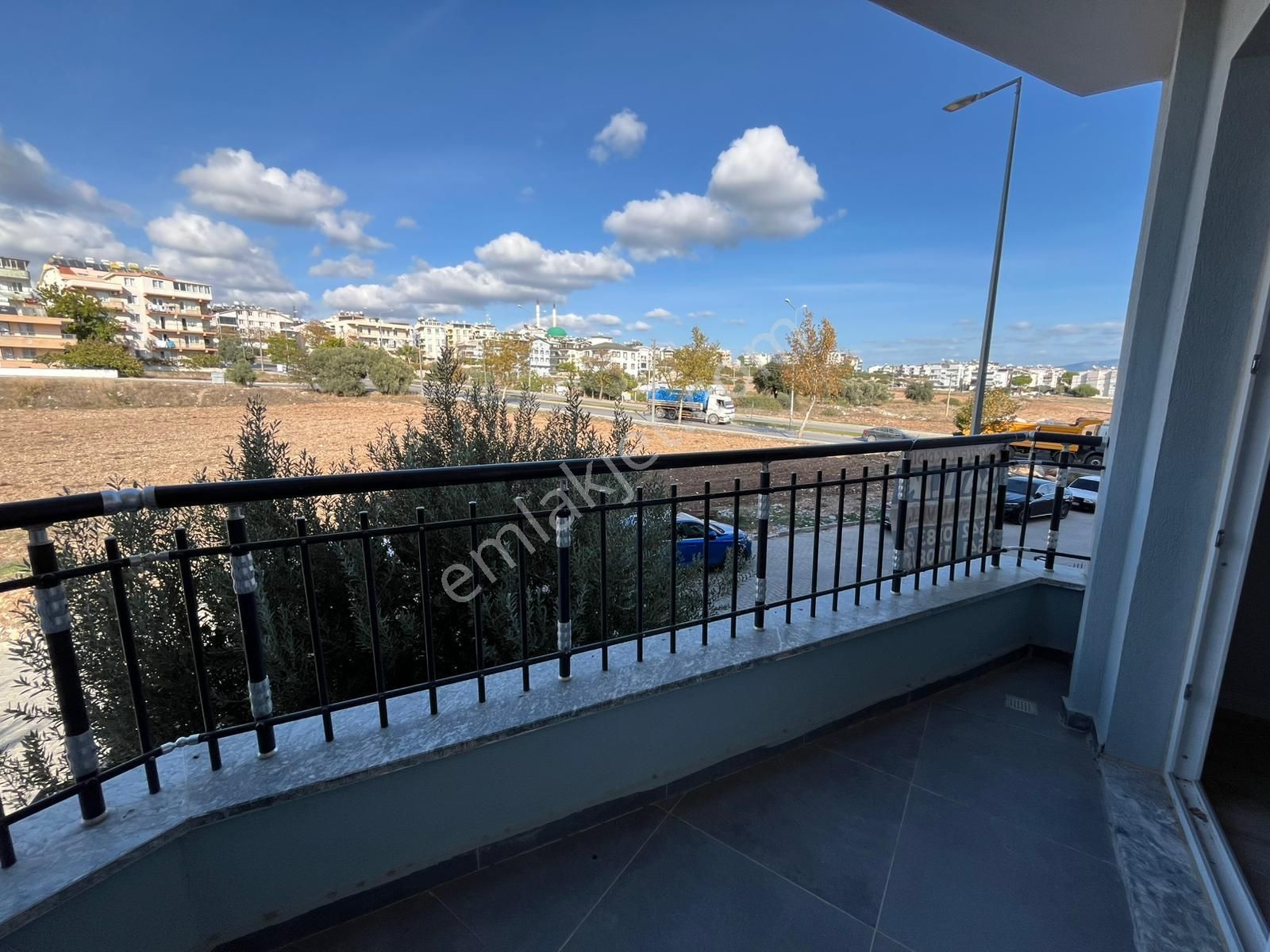 Didim Yeni Mahallede Asansörlü 2+1 Daire - Görsel 14