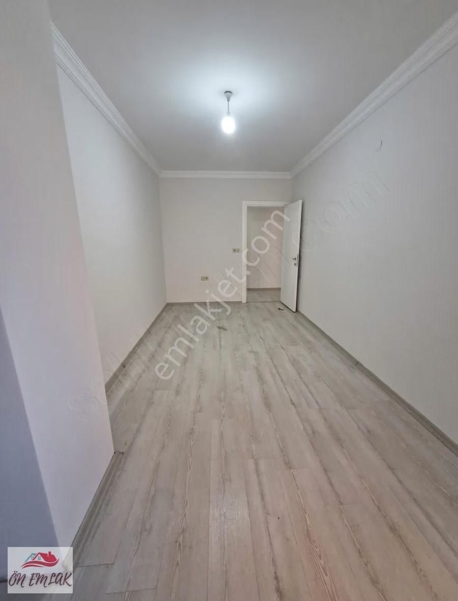 Ön Emlak'tan Burhaniye Bahçelievlerde Satılık Geniş 3+1 Daire! - Görsel 2