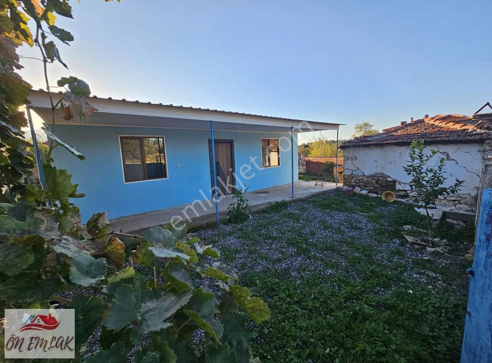 Ön Emlak'tan Burhaniyede Satılık Kapalı Mutfak 2+1 Köyevi!