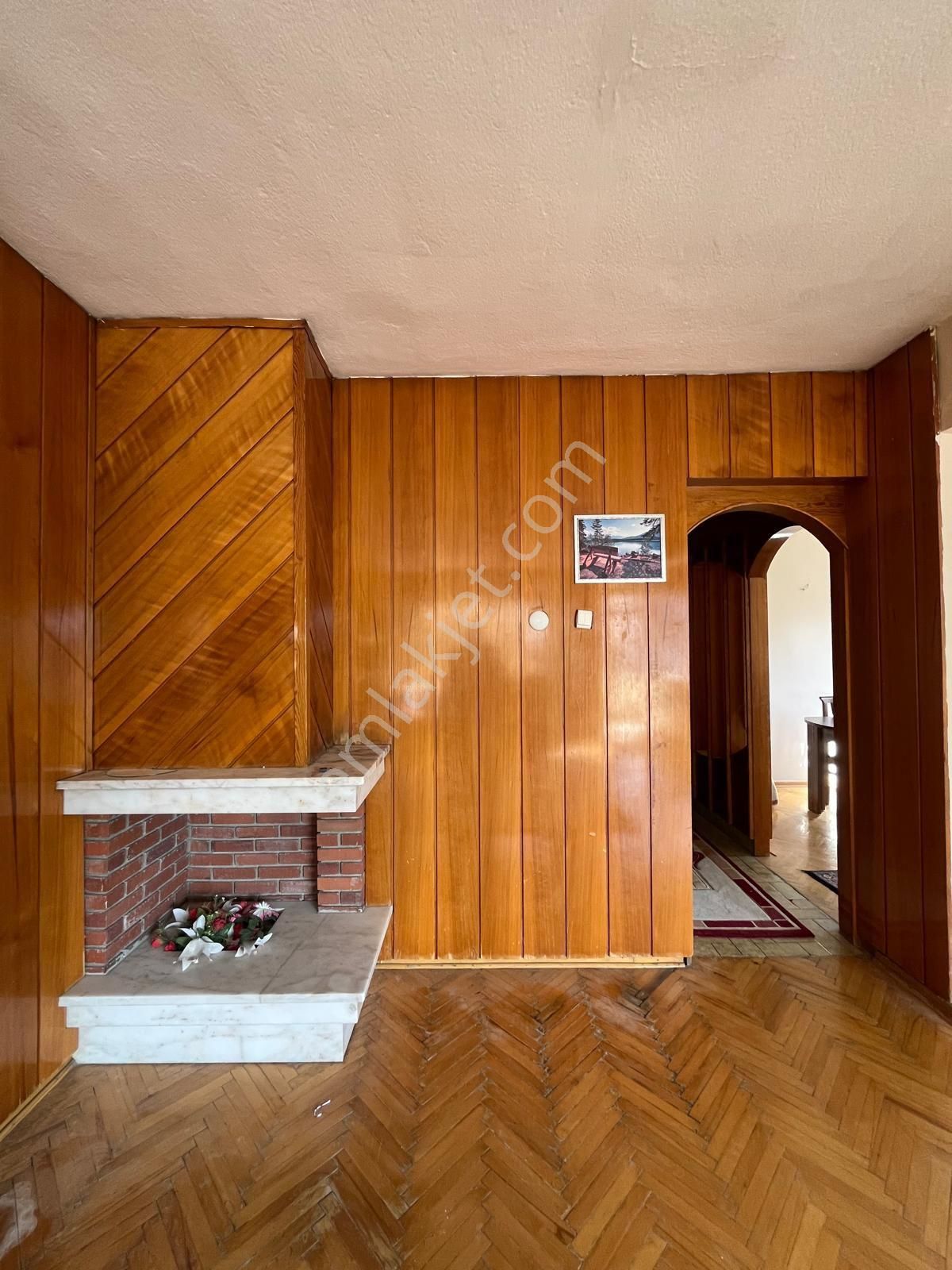 Uca’dan Stadyum Karşısı Merkez De Satılık 3+1 Daire.! - Görsel 5