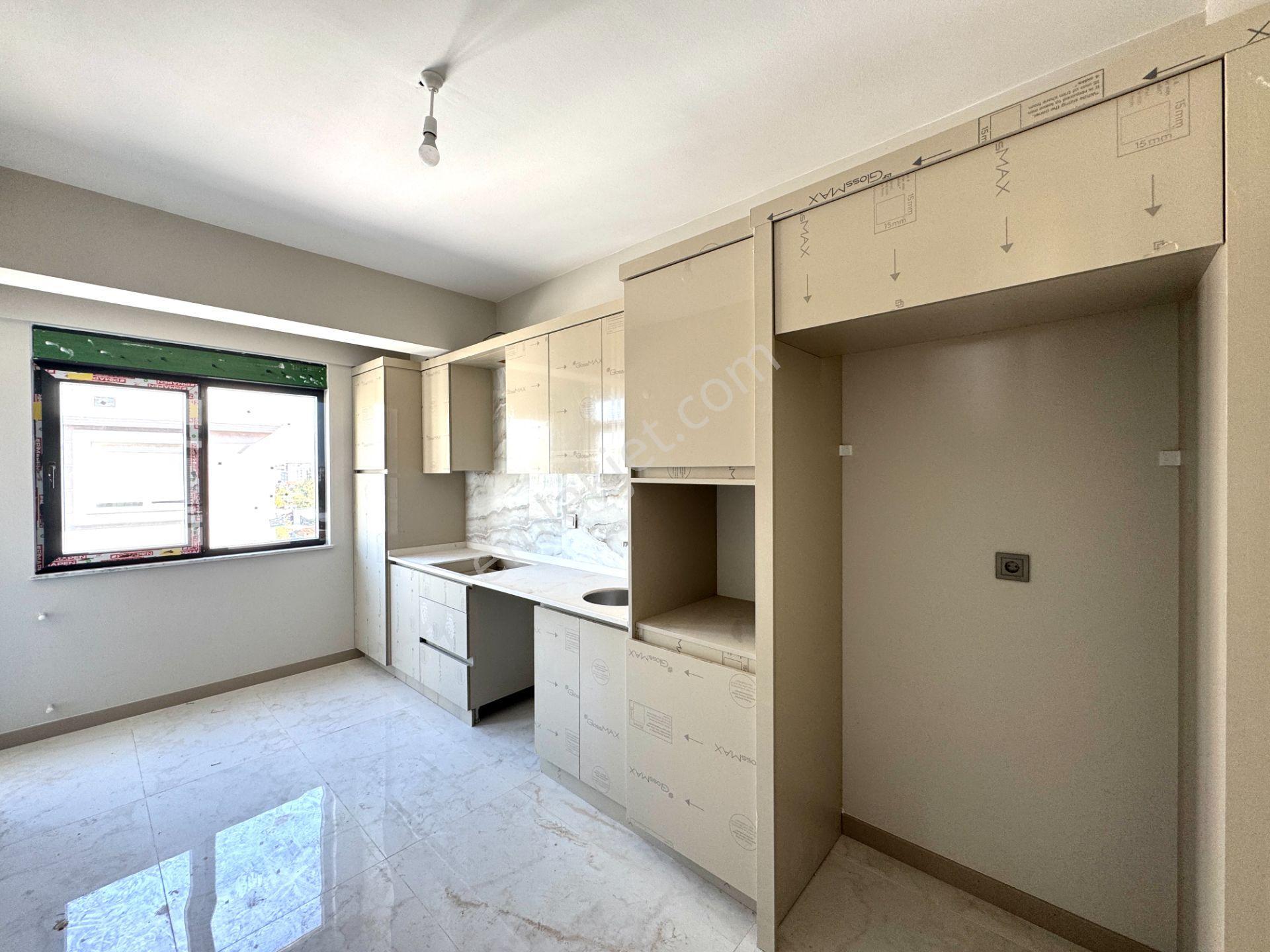 Kızıltoprak Merkezi Konumda Sıfır 4+1 Dubleks Daire