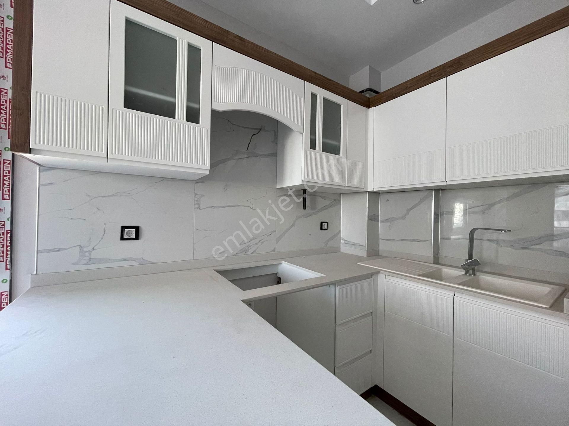 Karınca'dan Seymenli'de Deniz Manzaralı Lüx Sitede 1+1 Satılık - Görsel 2