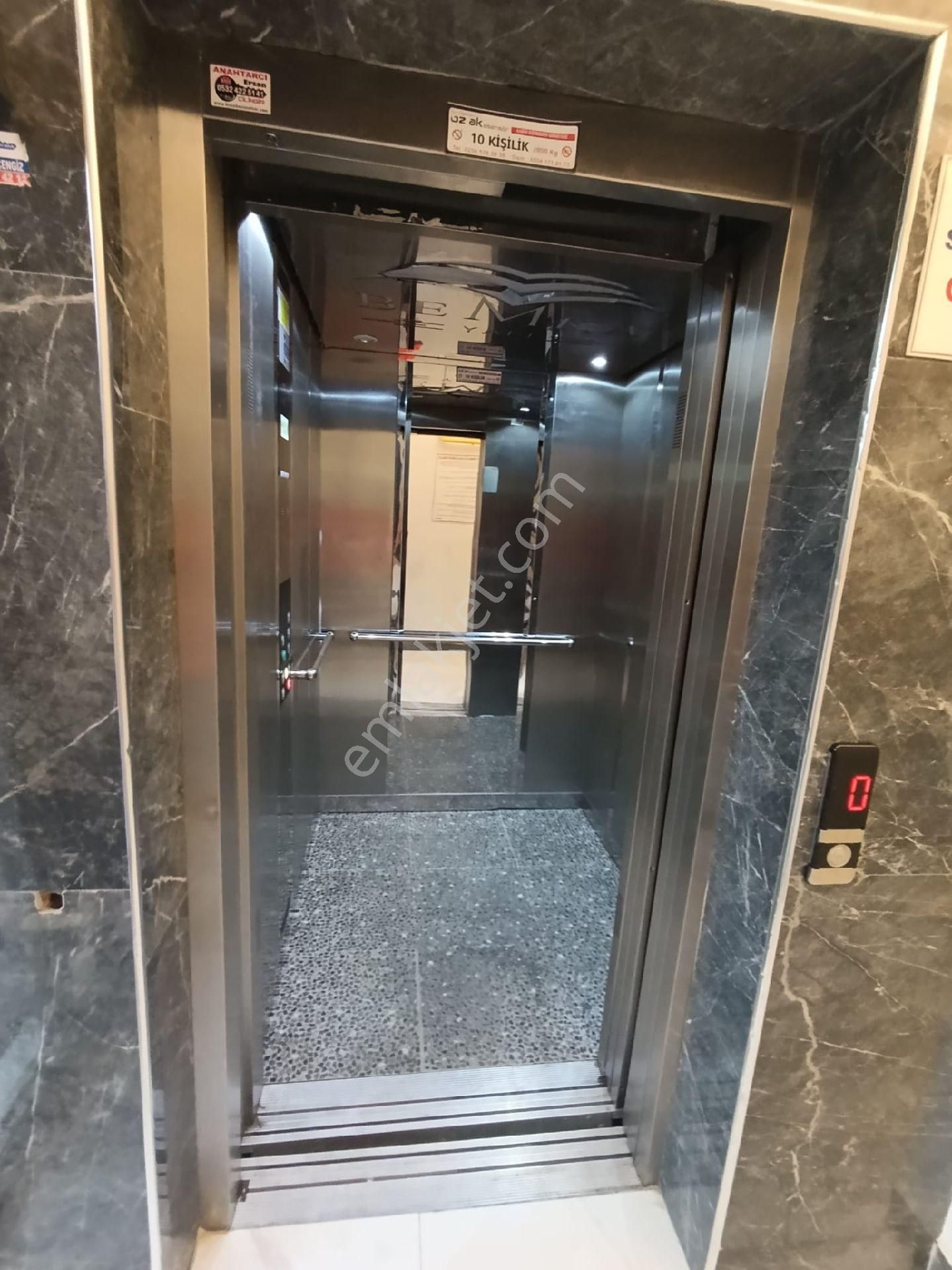 Kuşadası Değirmenderede Havuzlu Sitede Satılık 2+1 85 M2 Süper Daire - Görsel 9