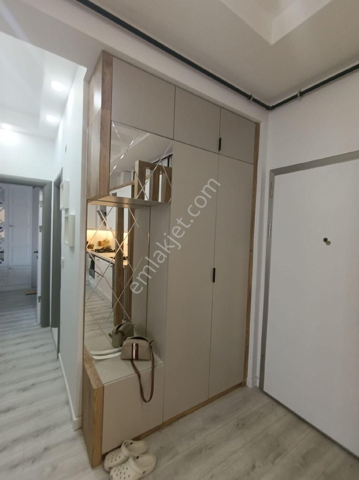 Kuşadası Değirmenderede Havuzlu Sitede Satılık 2+1 85 M2 Süper Daire - Görsel 6