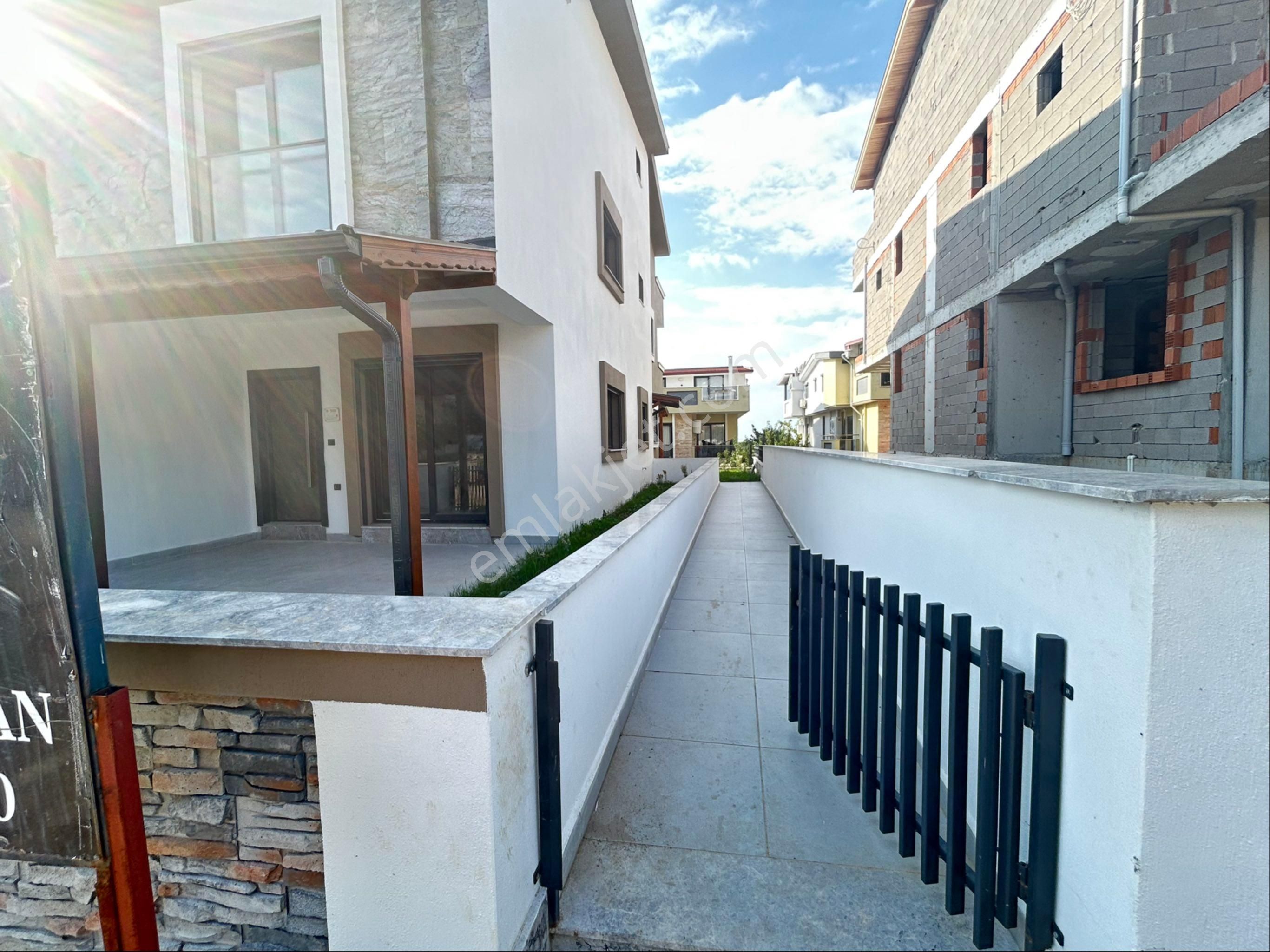 Deniz Manzaralı 3+1 Villalar - Görsel 23