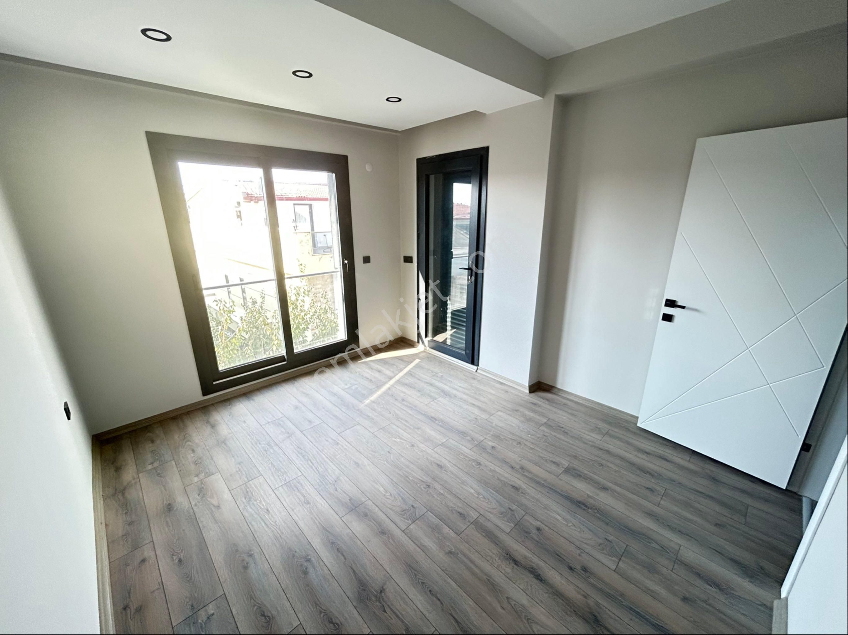 Deniz Manzaralı 3+1 Villalar - Görsel 13