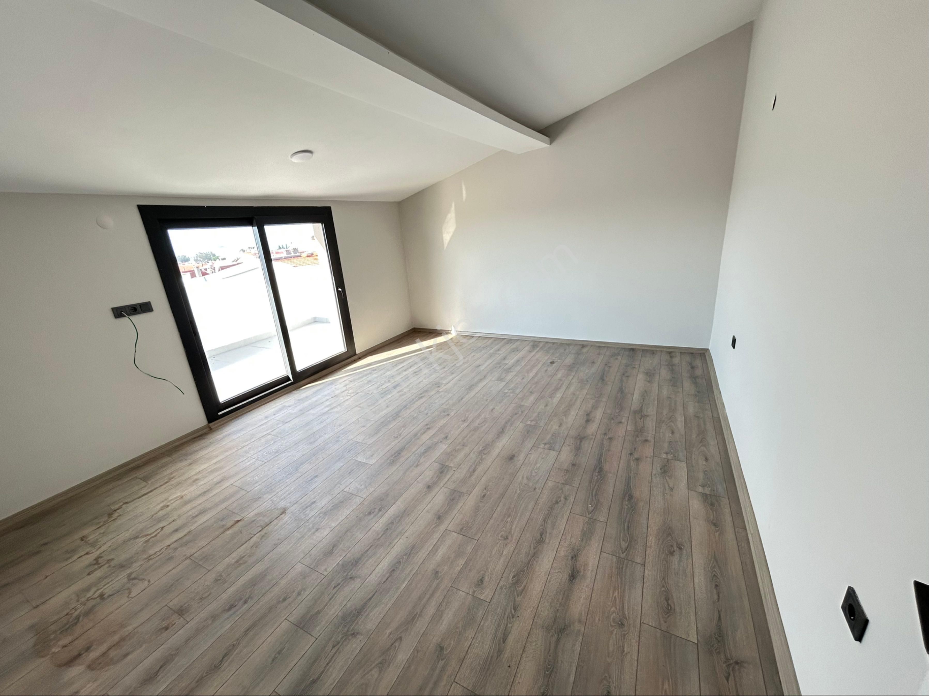 Deniz Manzaralı 3+1 Villalar - Görsel 8