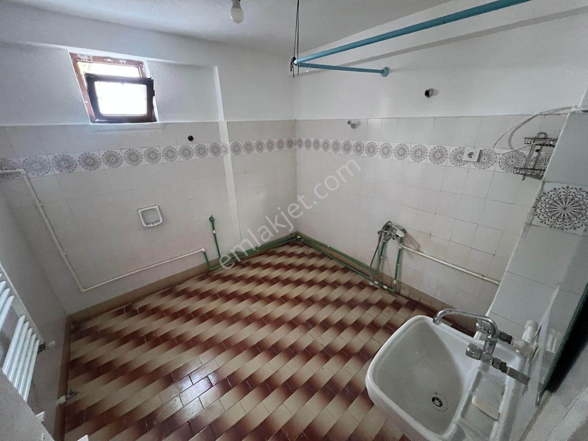 Demetevler Cemre Park Arkası 3+1 Geniş Kullanışlı Kiralık - Görsel 18