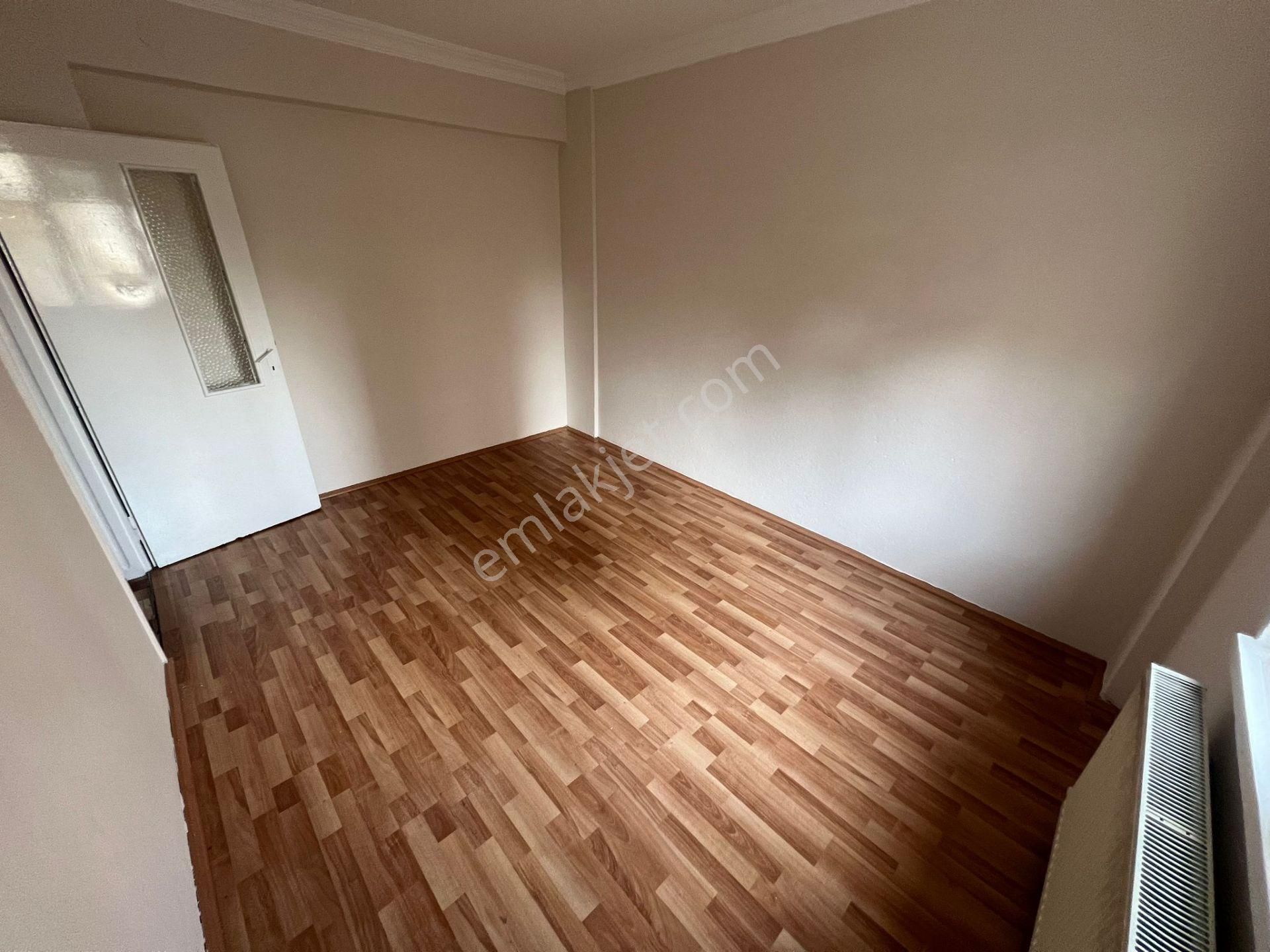 Demetevler Cemre Park Arkası 3+1 Geniş Kullanışlı Kiralık - Görsel 11