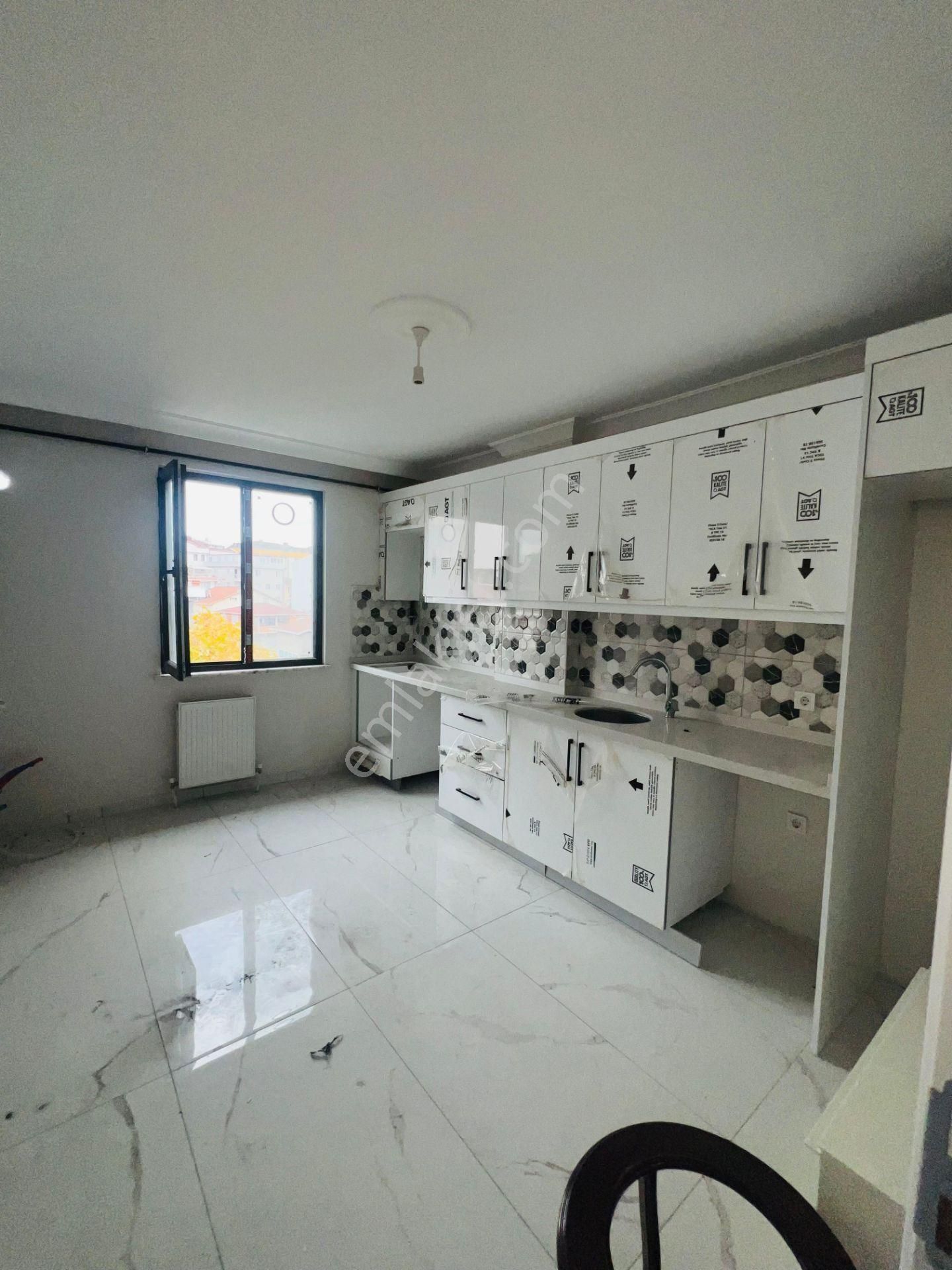 İstanbul Sancaktepe Yunusemre Mah Satılık 4+2 Üst Dubleks 190 M2 - Görsel 4