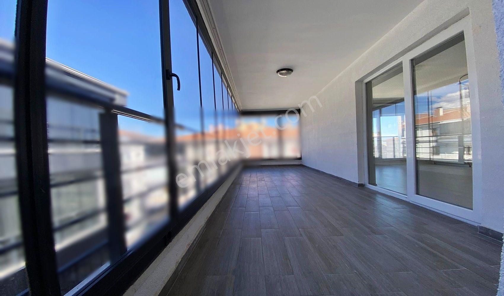 Vadi'den Bağlum Bulvar'da Geniş-full Lüks Yapılı-e.banyolu-4+1!! - Görsel 6