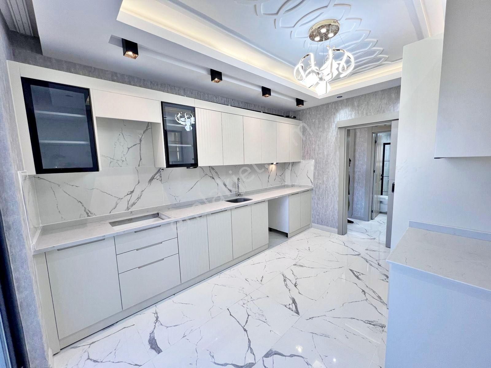 Göktürk'te Giyinme Odalı Ara Kat Sıfır! Ultra Lüx 2.5+1 Daire - Görsel 3