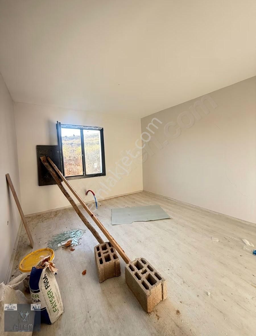 Sarımsaklı Ana Yola Sıfır 1122 M² 4+1 Villa Satışta - Görsel 11