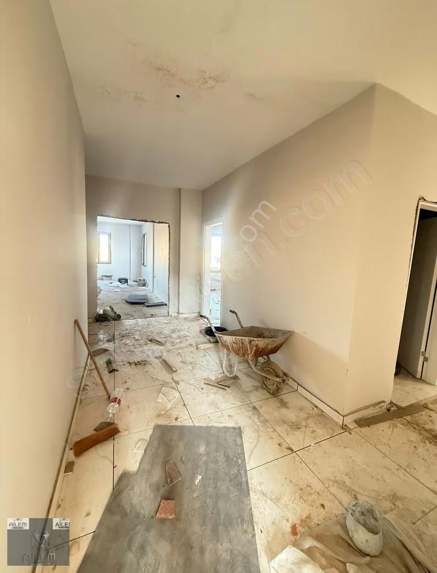 Sarımsaklı Ana Yola Sıfır 1122 M² 4+1 Villa Satışta - Görsel 4