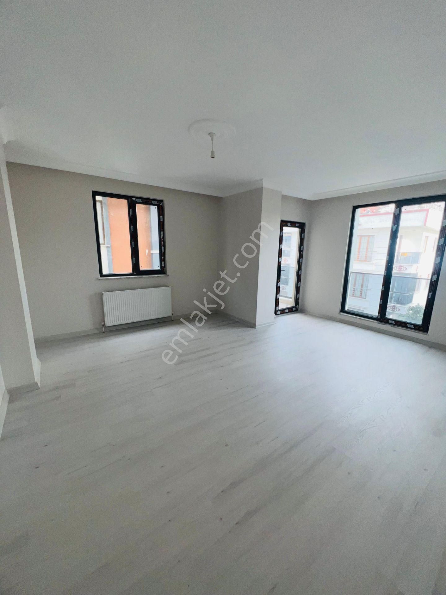 İstanbul Sancaktepe Yunusemre Mah Satılık 3+1 Ara Kat Daire 130 M2 - Görsel 11