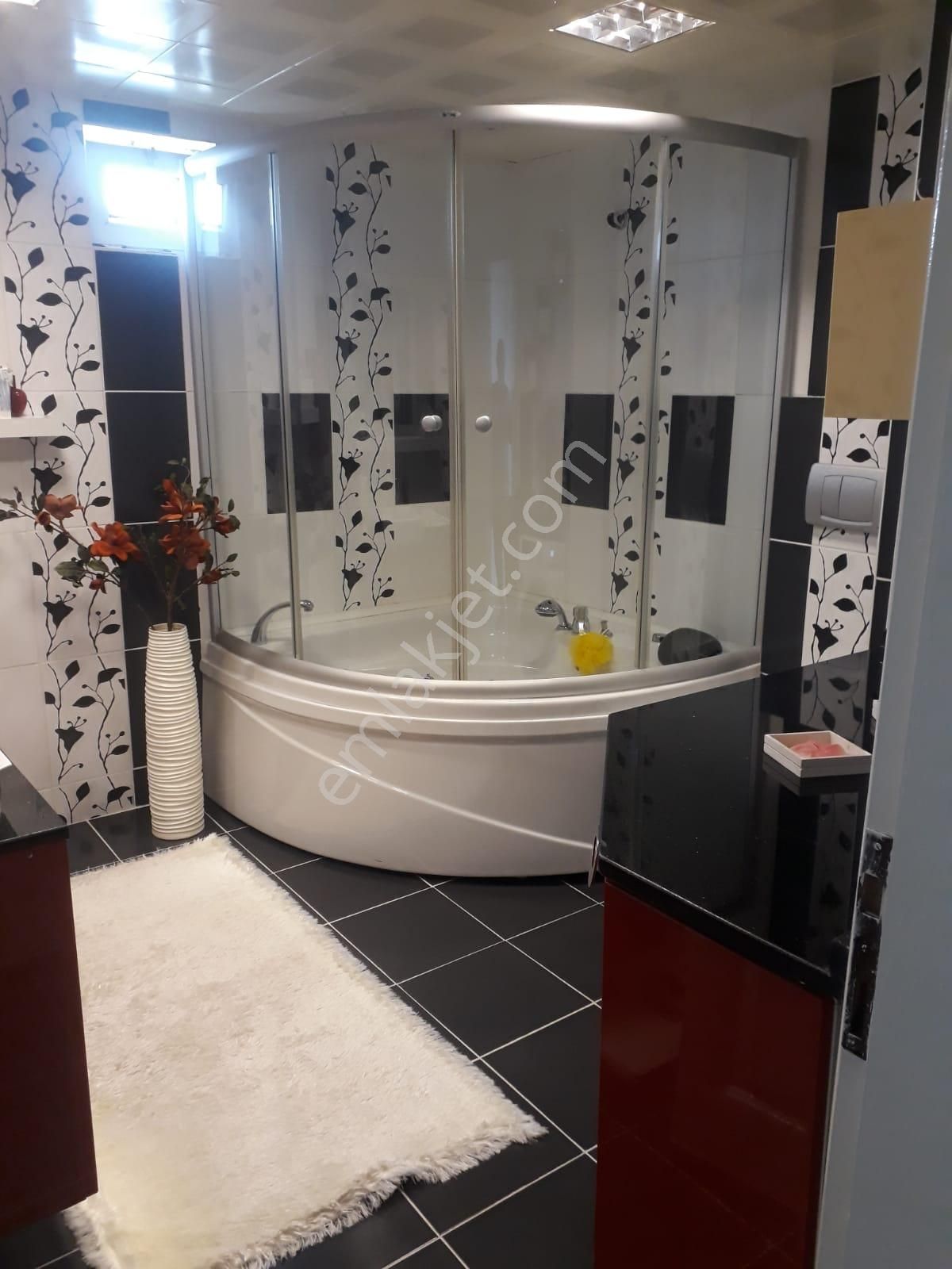 Konyaaltında Denize Sıfır Manzaralı 3+1 Masrafsız Eşyalı Arakat - Görsel 16