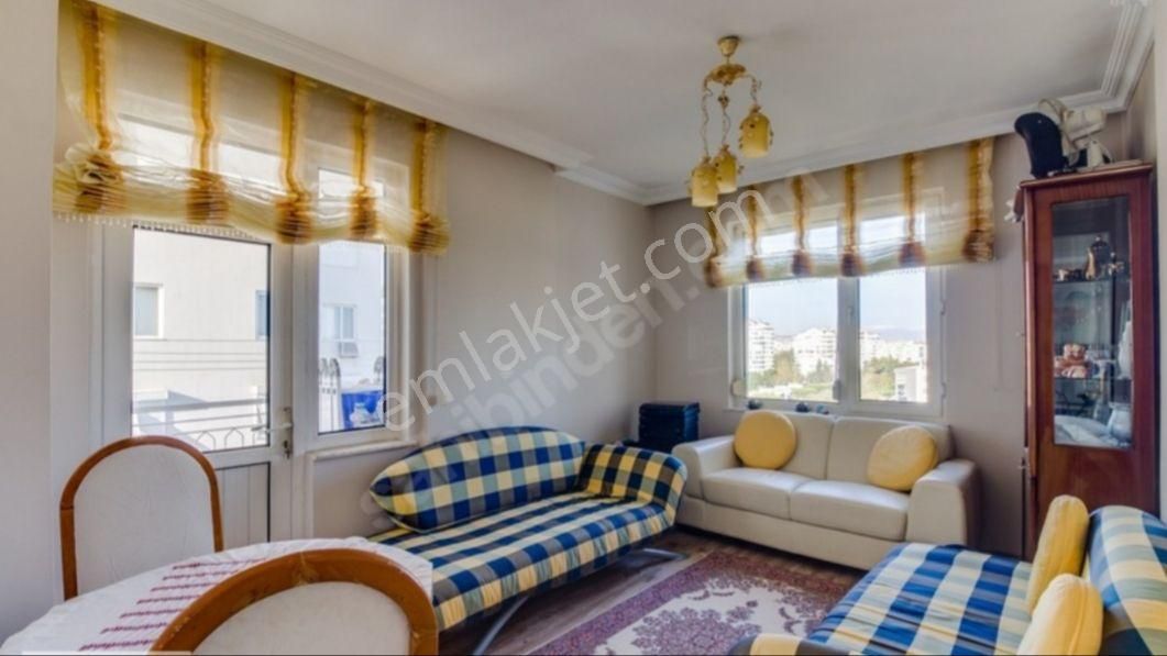 Konyaaltında Denize Sıfır Manzaralı 3+1 Masrafsız Eşyalı Arakat - Görsel 14