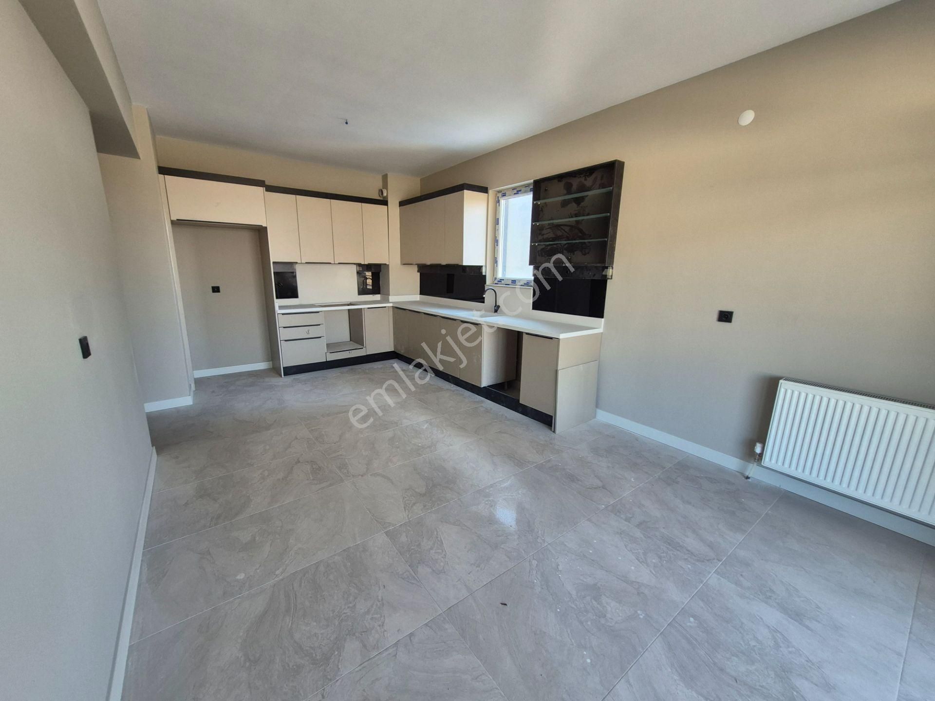 Tapu Masrafı Yok Komisyon Yok Site İçerisinde 4+1 Daire - Görsel 20