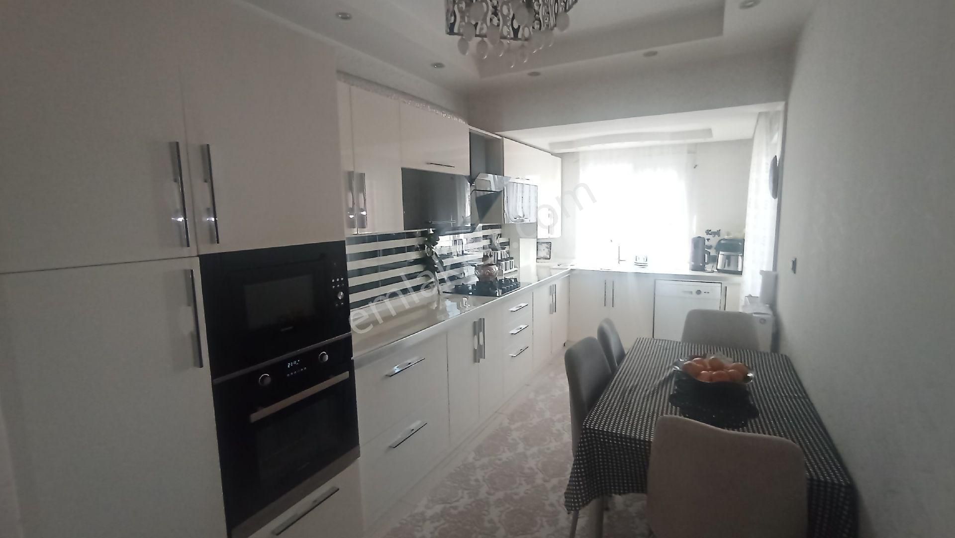 Kolejtepe Mahlesinde Bakımlı Masrafsız Göbek Kat 3+1 Temiz Daire - Görsel 21