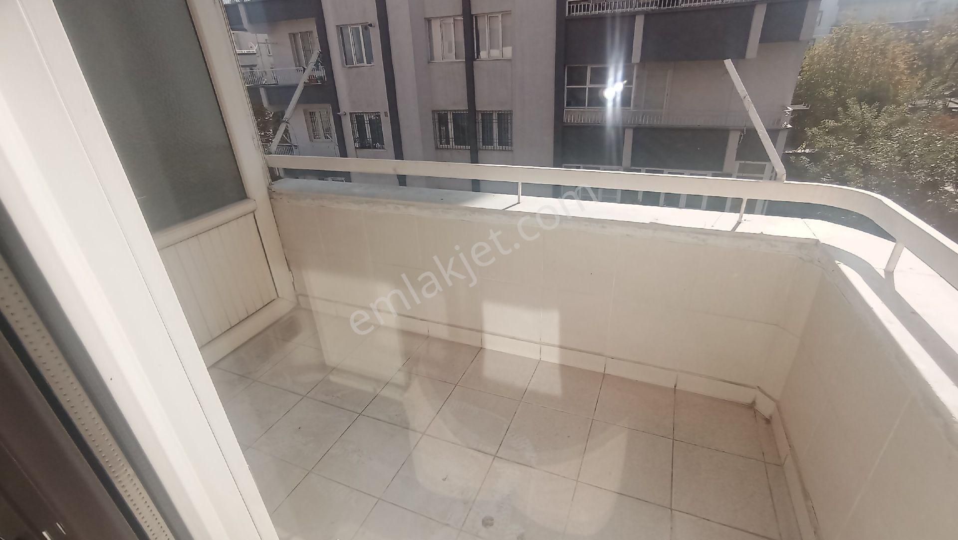 Kolejtepe Mahlesinde Bakımlı Masrafsız Göbek Kat 3+1 Temiz Daire - Görsel 15