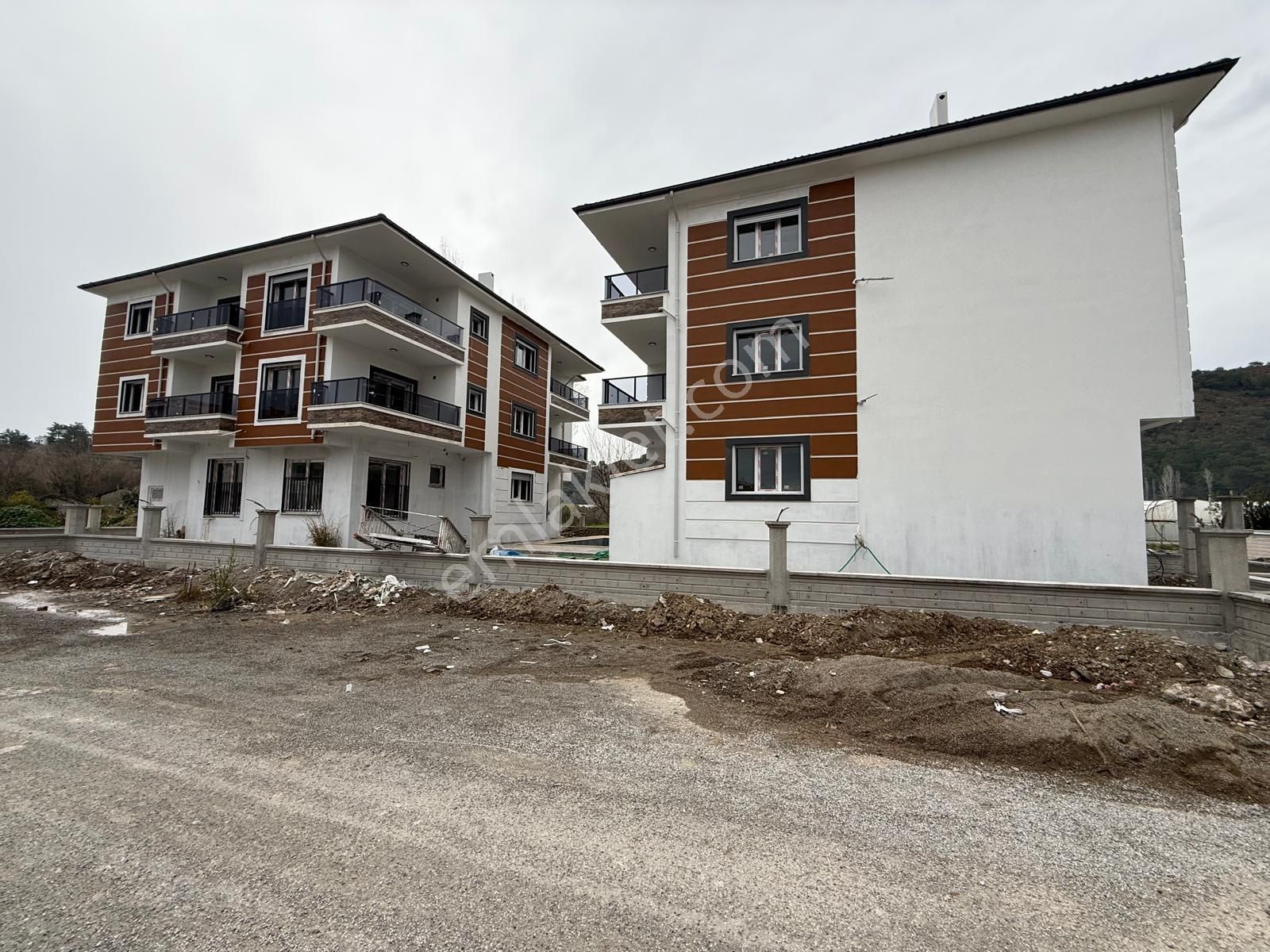 Stop’tan Ortaca Çaylı *havuzlu Sitede Kaliteli Yapı* 1+1 Satılık Daire - Görsel 34