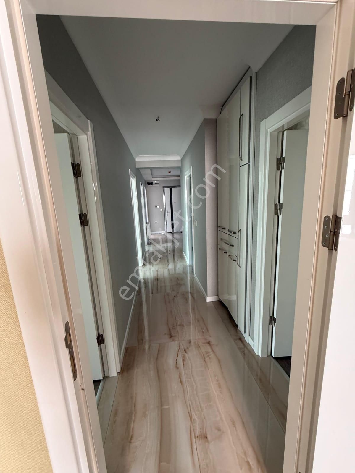 Kalecik Emlak'tan Teras Balkon E.banyolu Asansörlü 4+1 8.kat 150m² - Görsel 14