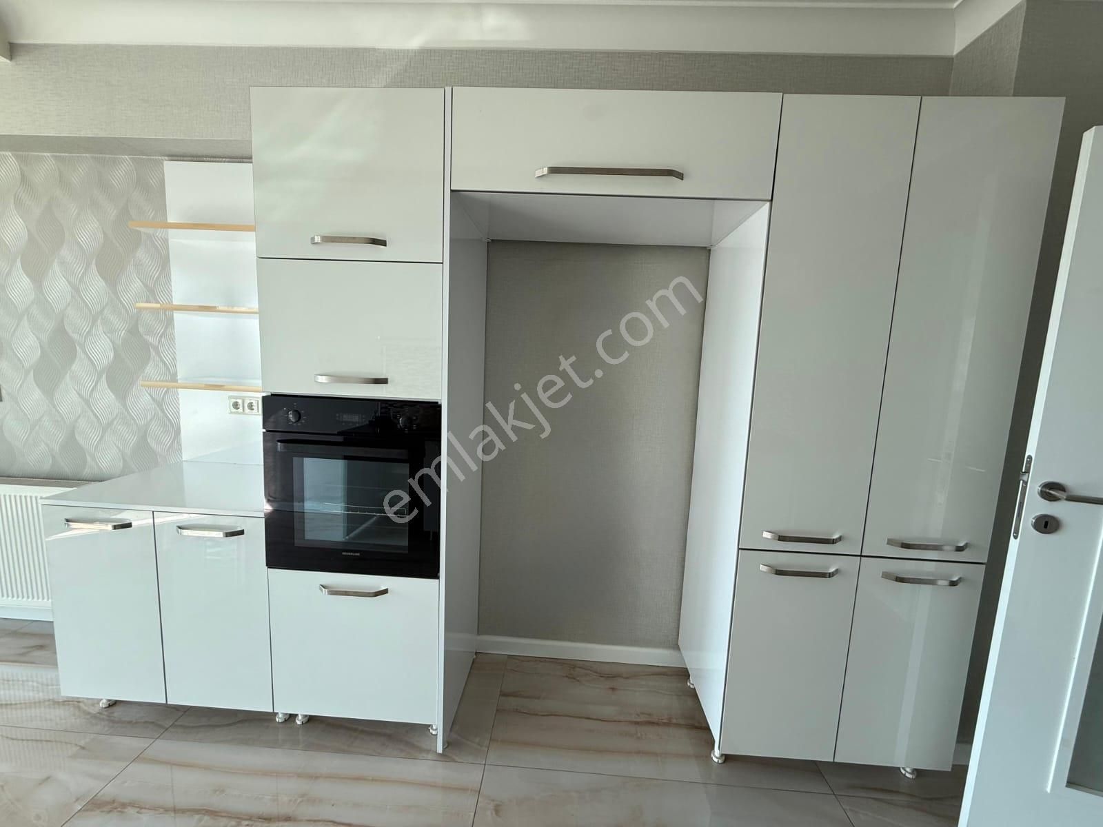 Kalecik Emlak'tan Teras Balkon E.banyolu Asansörlü 4+1 8.kat 150m² - Görsel 3