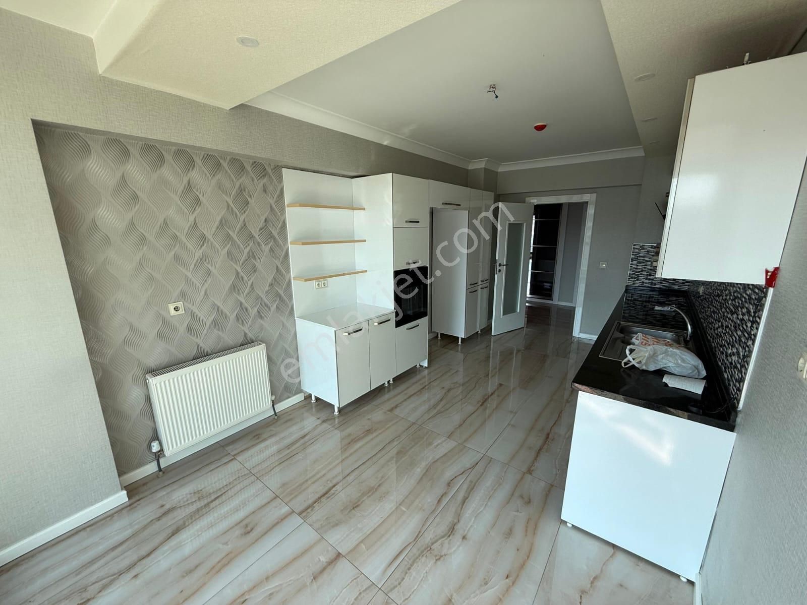 Kalecik Emlak'tan Teras Balkon E.banyolu Asansörlü 4+1 8.kat 150m² - Görsel 5