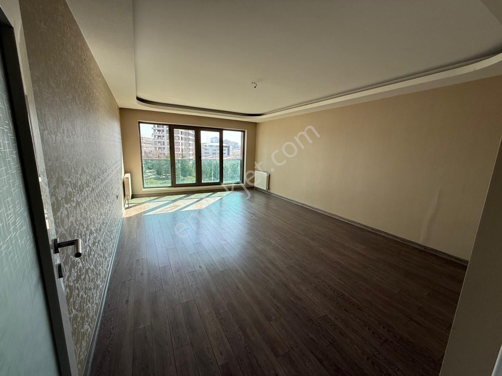 Kalecik Emlak'tan Teras Balkon E.banyolu Asansörlü 4+1 8.kat 150m² - Görsel 7