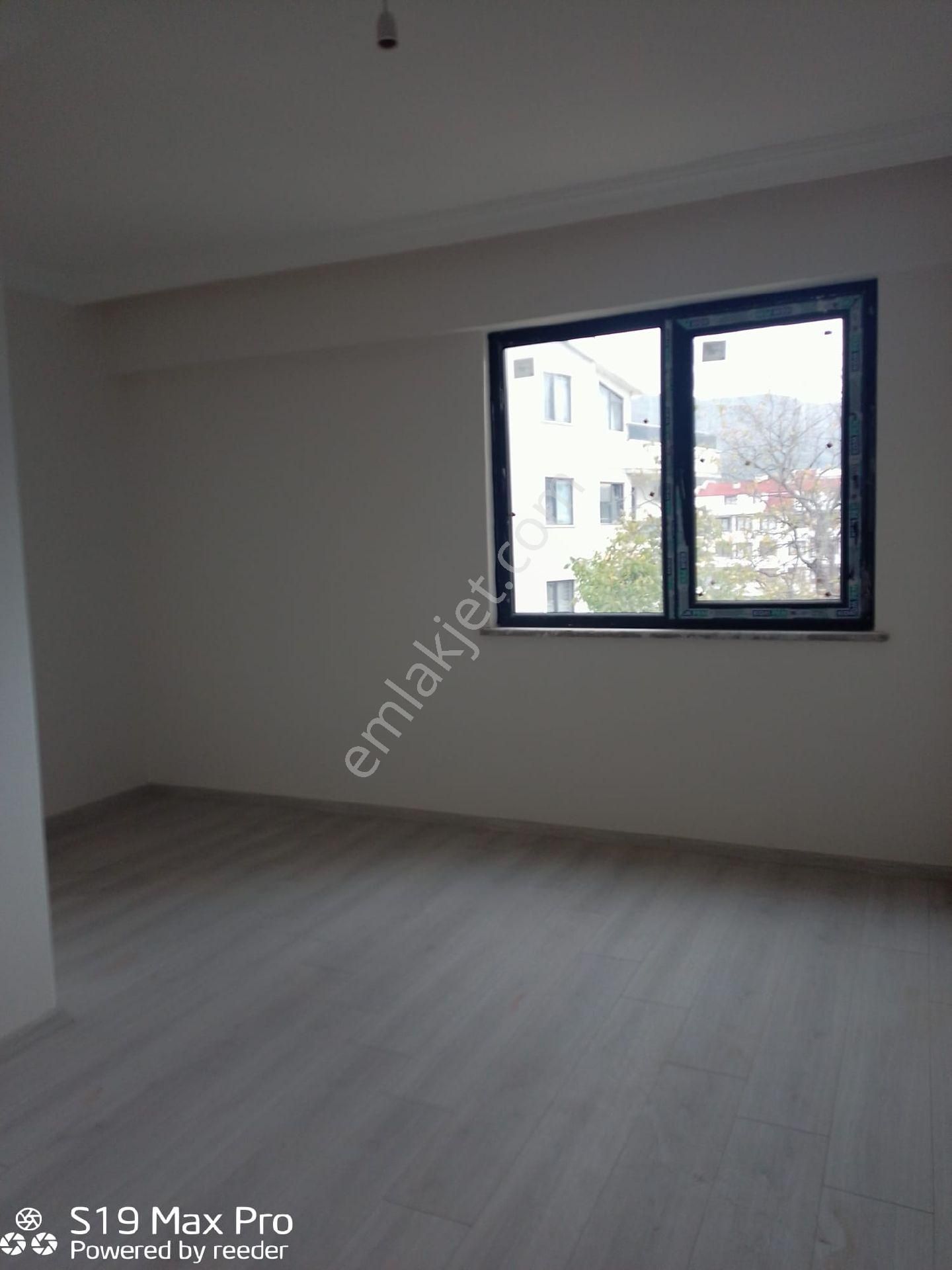 Yalova Çınarcık Teşvikiye Plajlar Mevkiinde Dubleks 2+1 Kapalı Teraslı Ve Balkonlu Yeni B - Görsel 18