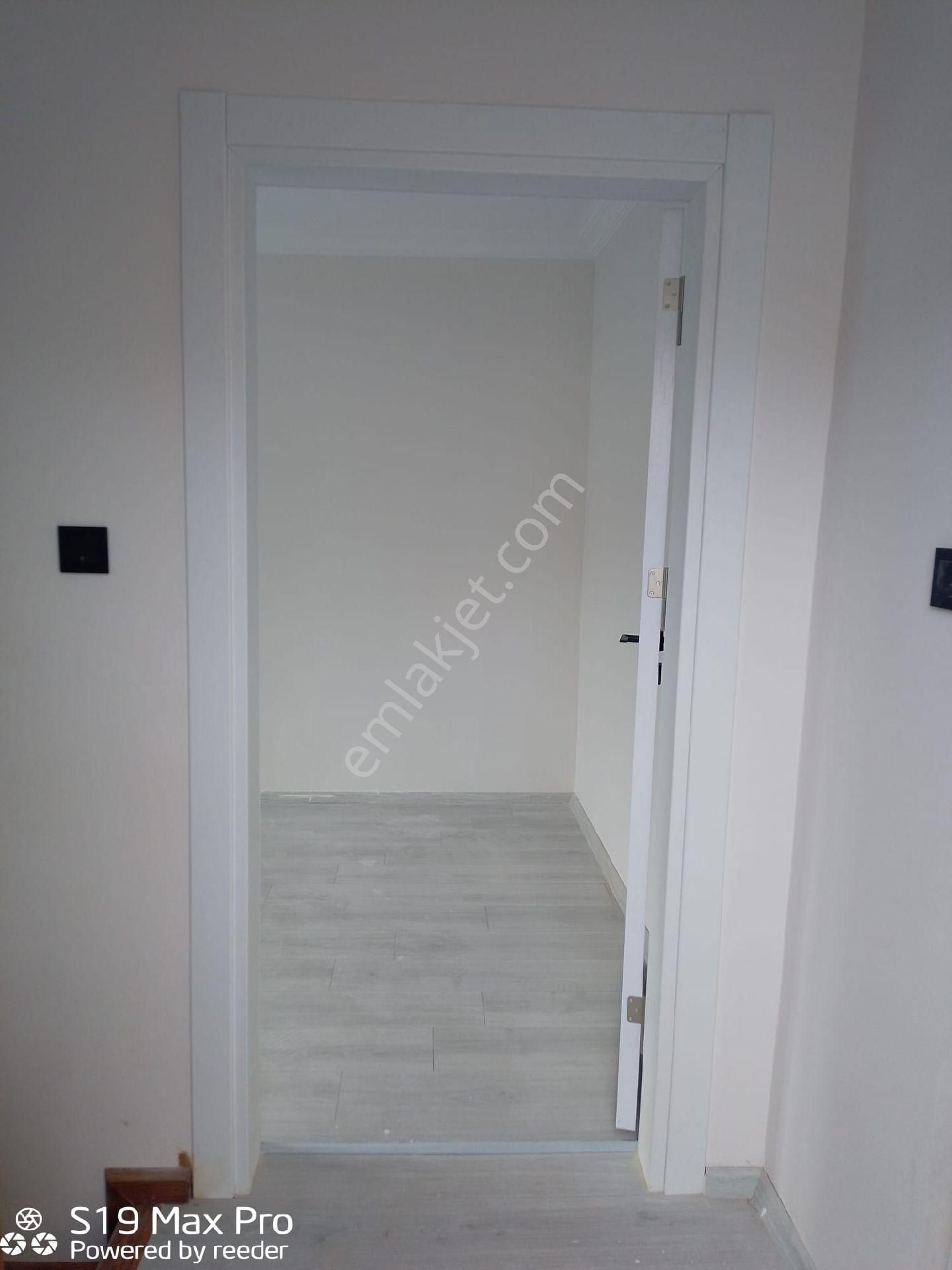 Yalova Çınarcık Teşvikiye Plajlar Mevkiinde Dubleks 2+1 Kapalı Teraslı Ve Balkonlu Yeni B - Görsel 13