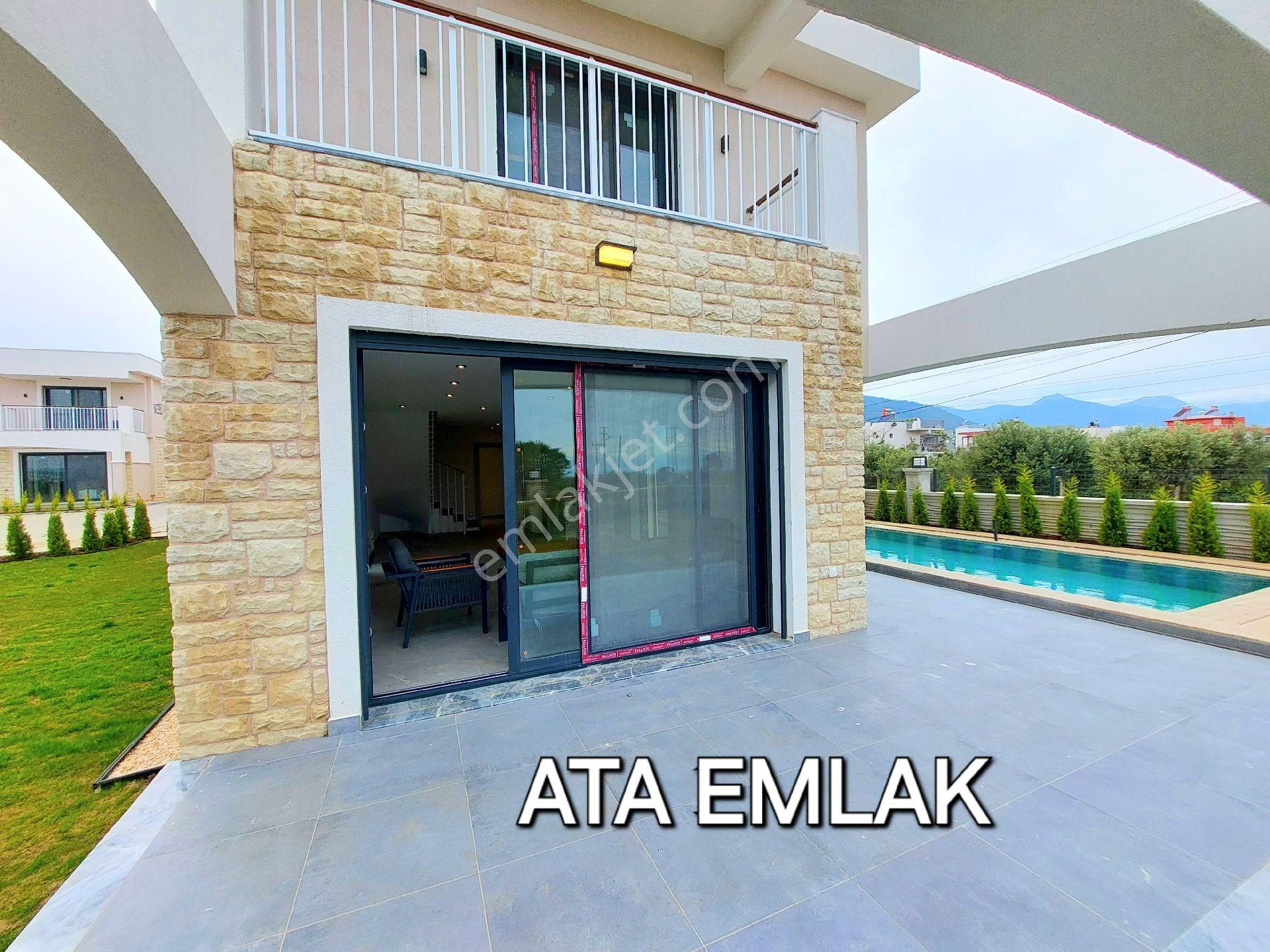 Kuşadasında Özel Havuzlu 4+1 Tek Müstakil Sıfır Villa - Görsel 6