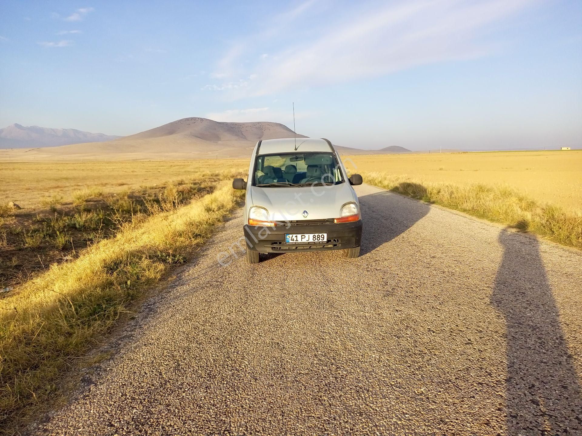 Afyonkarahisar Sultandağı Yenikarabag Köyü 3000 M2yolluarsa