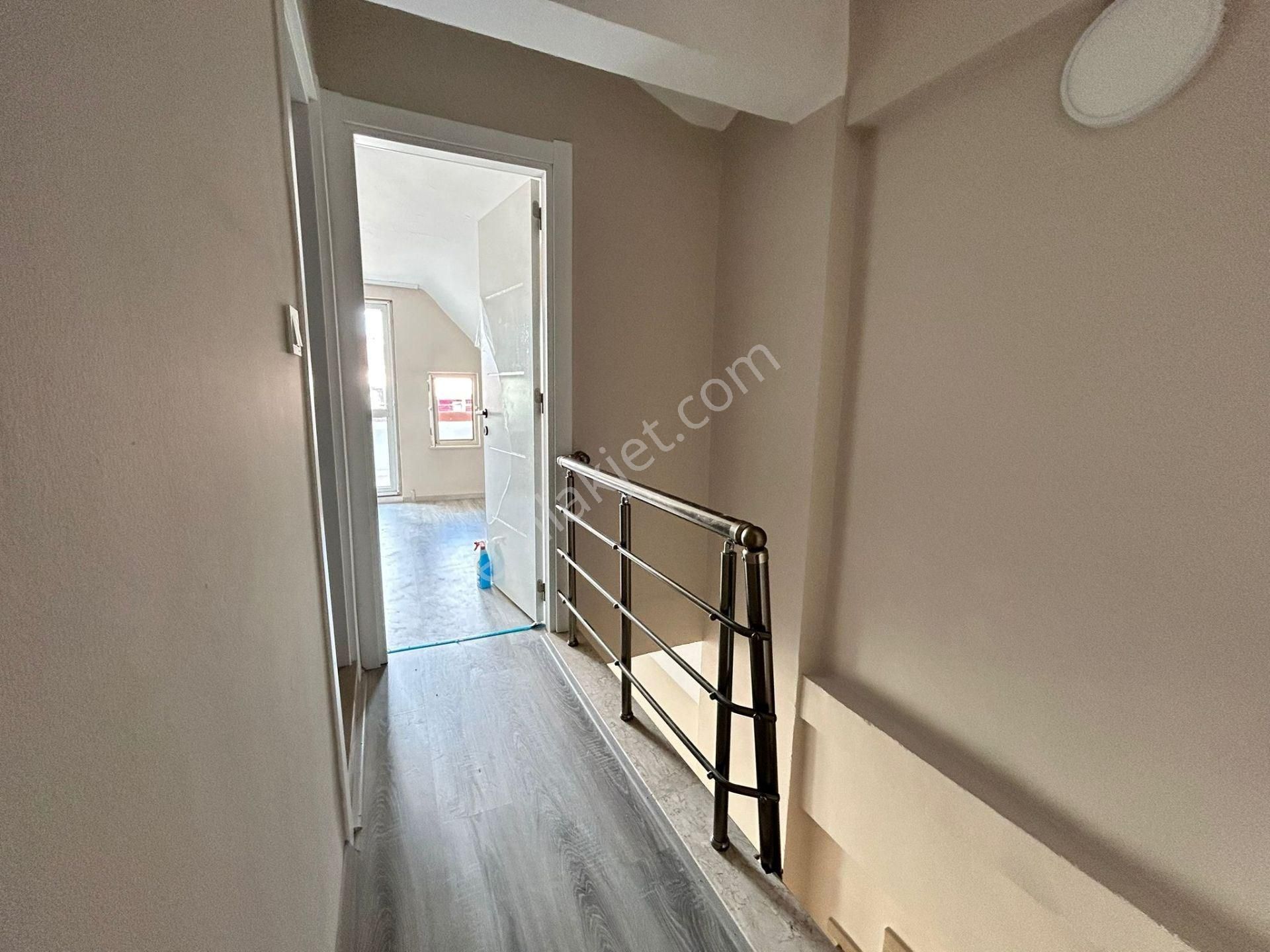 Marmaris Sevgi Yolunda 2+1 Tadilatlı Kiralık Daire - Görsel 23