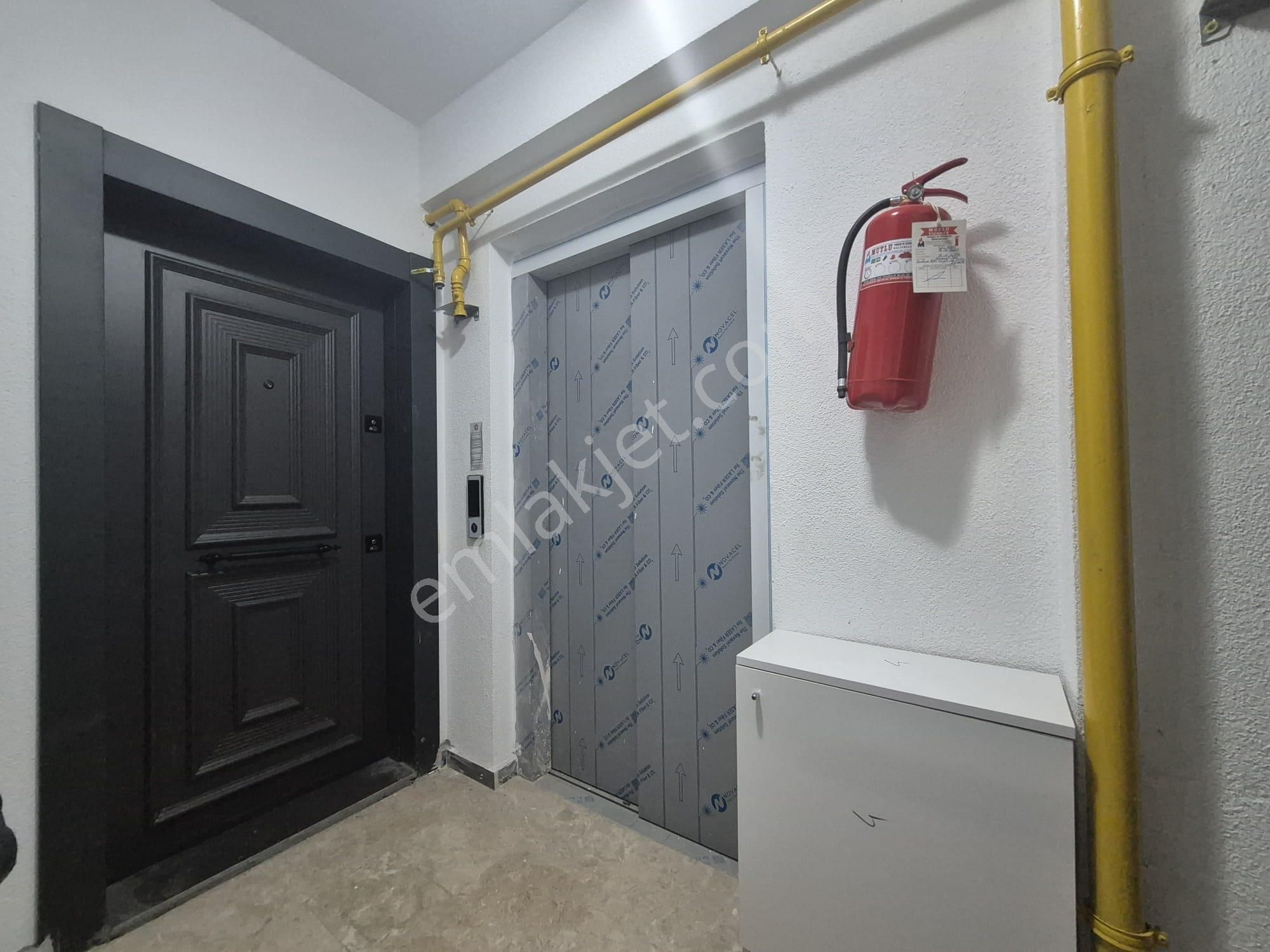 Recep Ümit'ten Esentepe Mahallesi Cadde Üstü Eğitimciler Caddsi Daire Nü2 - Görsel 22