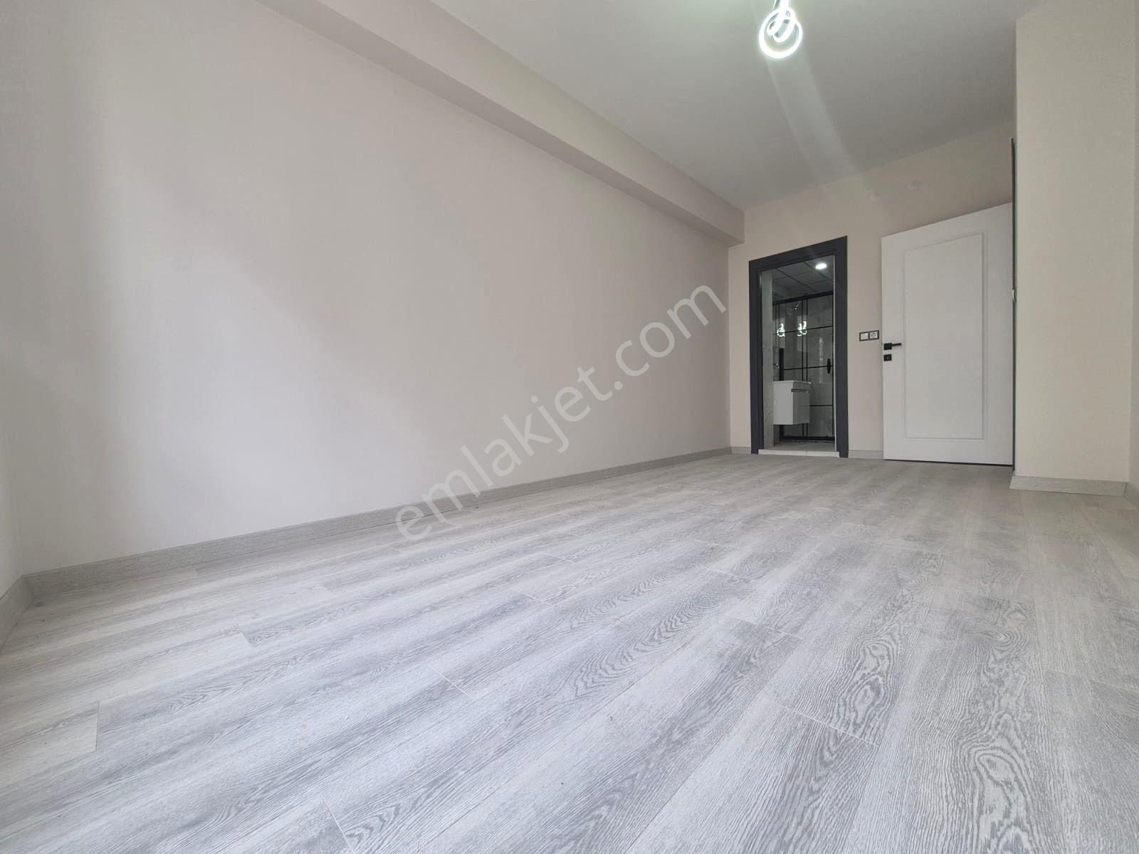 Recep Ümit'ten Esentepe Mahallesi Cadde Üstü Eğitimciler Caddsi Daire Nü2 - Görsel 16