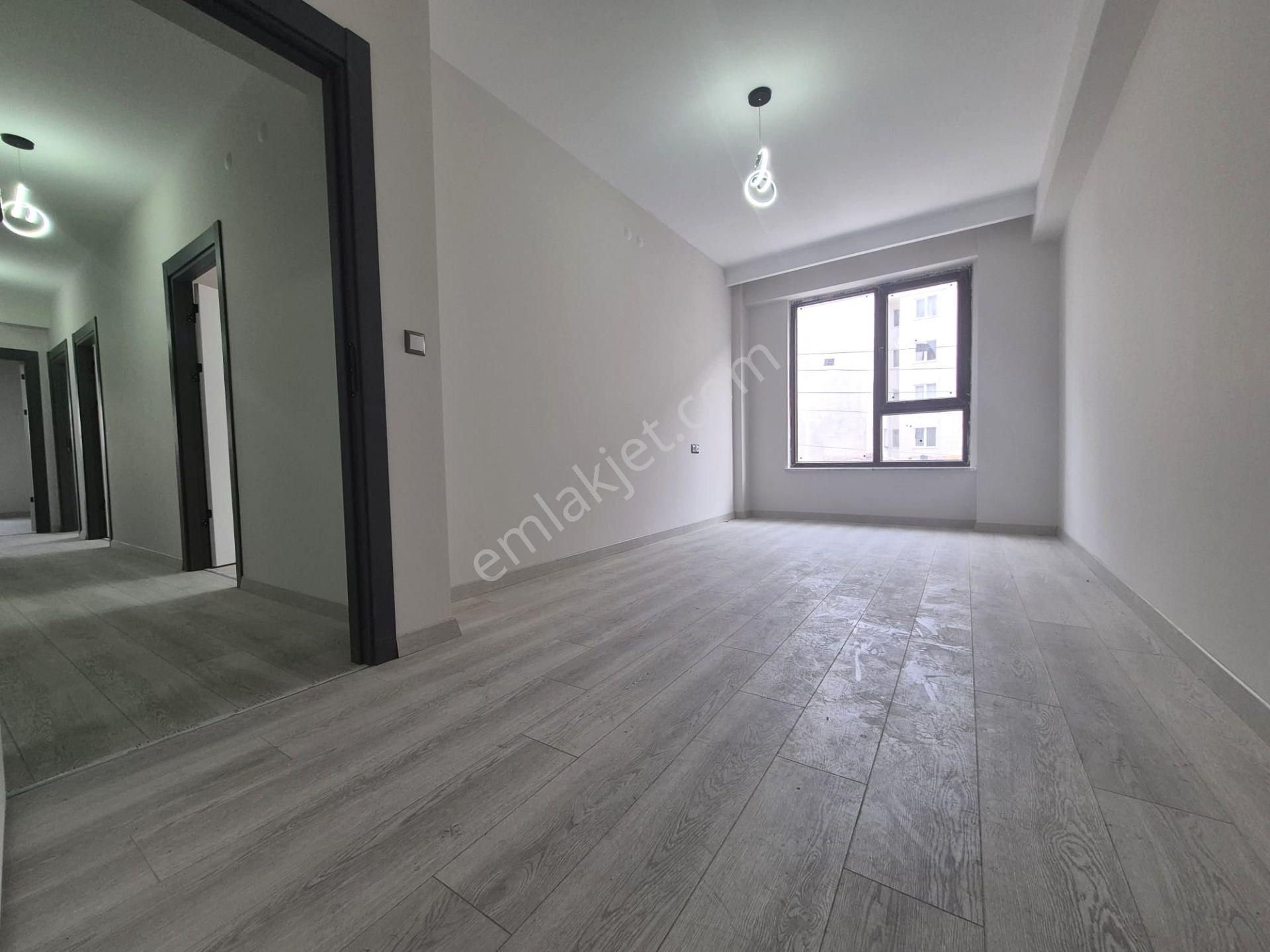 Recep Ümit'ten Esentepe Mahallesi Cadde Üstü Eğitimciler Caddsi Daire Nü2 - Görsel 15