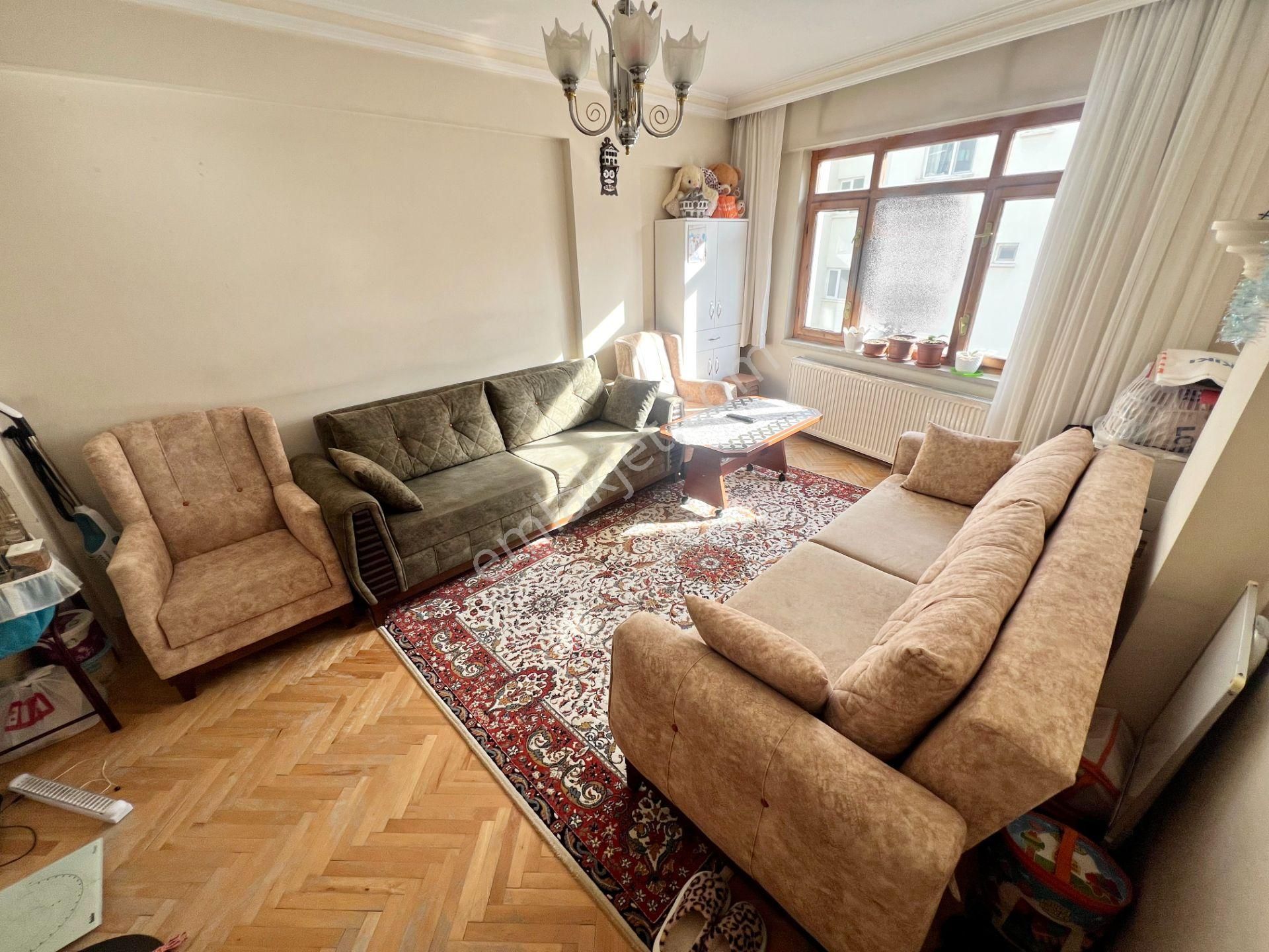 Cihandan Güventepe'de Kıvanç Cadde Üzerinde Katta 2+1 Daire - Görsel 5