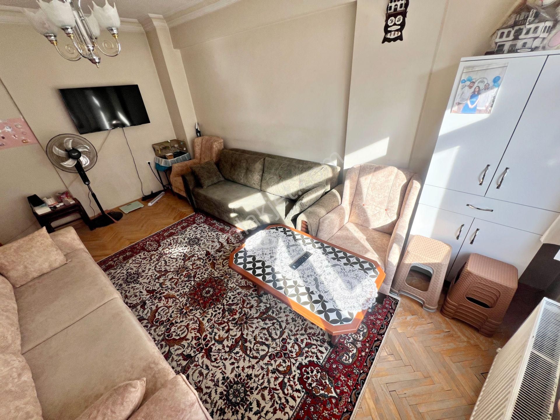 Cihandan Güventepe'de Kıvanç Cadde Üzerinde Katta 2+1 Daire - Görsel 4