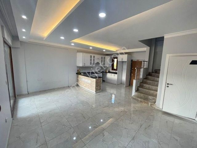 Gümüldürde Denize 100 Metre Mesafede 3+1 Satılık Villa - Görsel 4