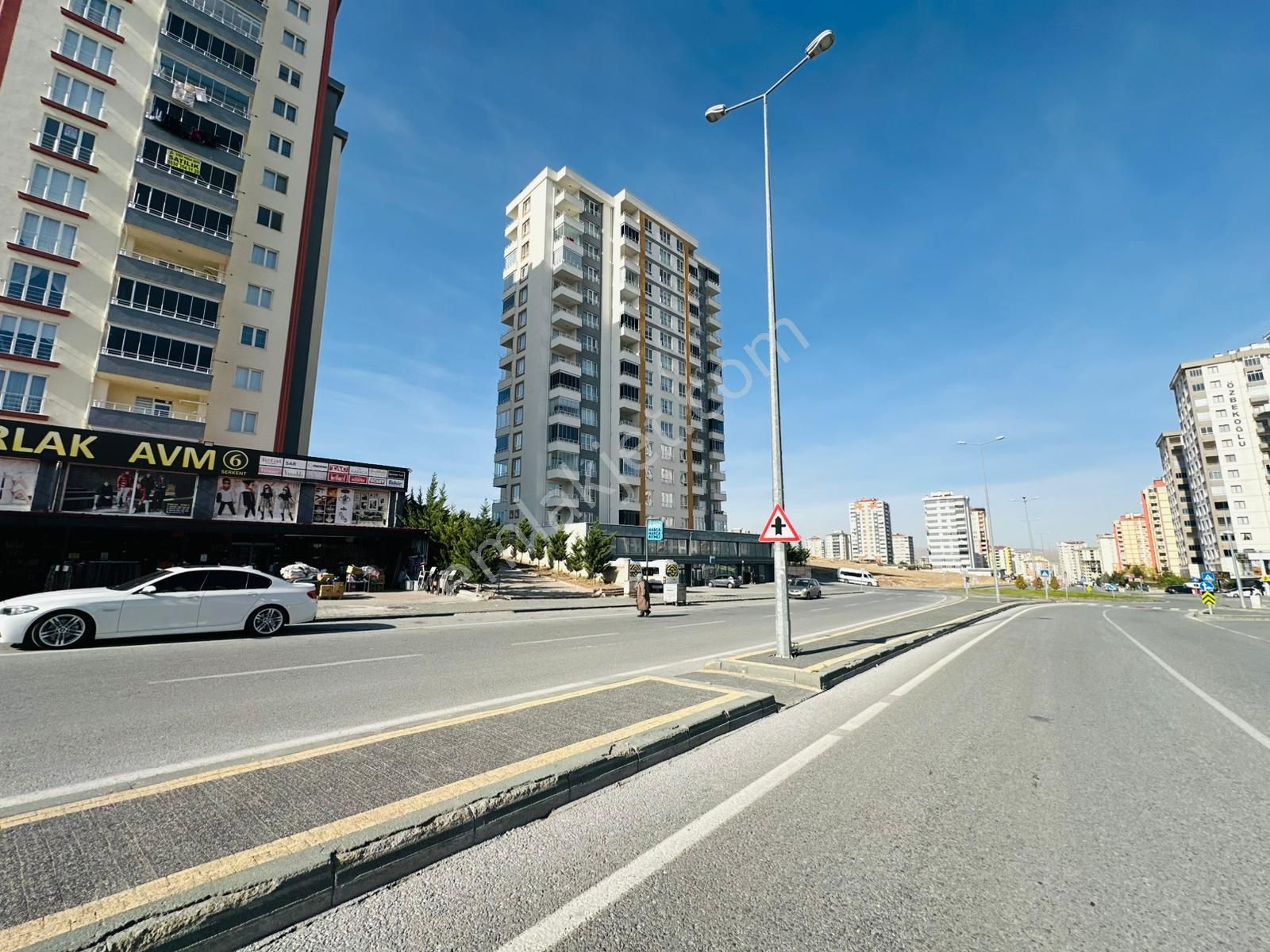 Elisa Gyo// Serkent Te Yüksek Krediye Uygun Cadde Cepheli 3+1 Satılık Daire - Görsel 8