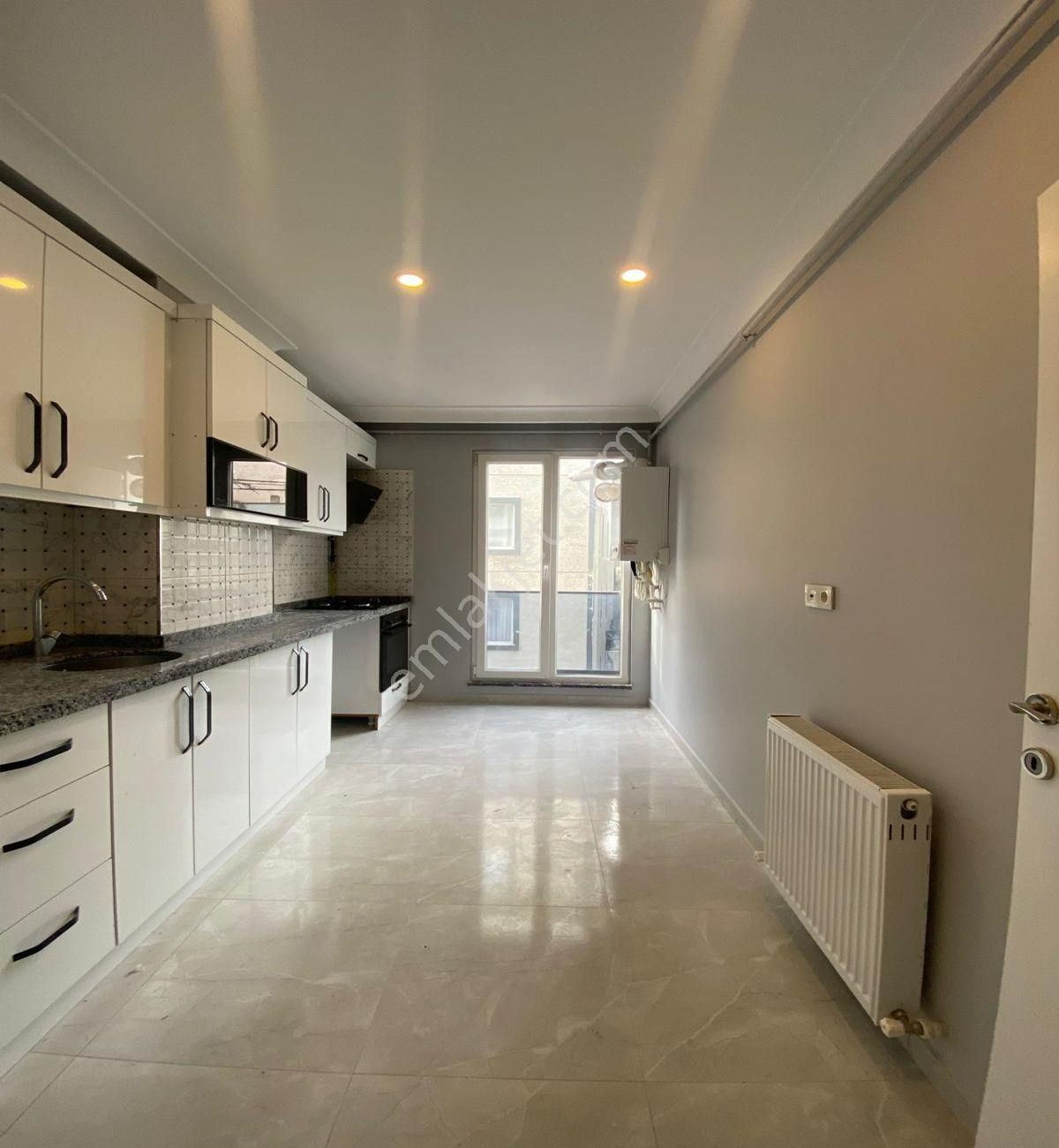 Avcılar Merkezin Göbeğinde 3+1 Kapalı Otoparklı Ara Kat Daire - Görsel 6