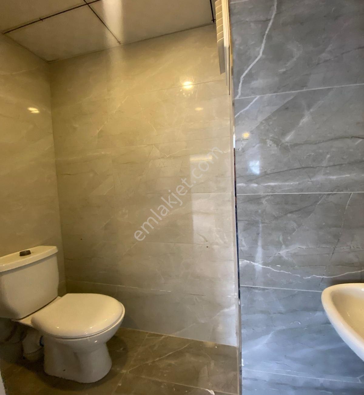 Avcılar Merkezin Göbeğinde 3+1 Kapalı Otoparklı Ara Kat Daire - Görsel 12