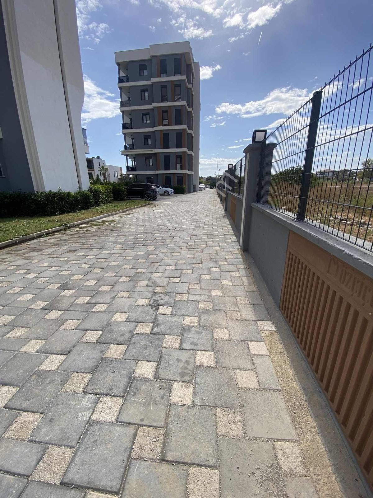 Özçiçek Viamar Rose Sitesi'nde Satılık 1+1 - Görsel 3