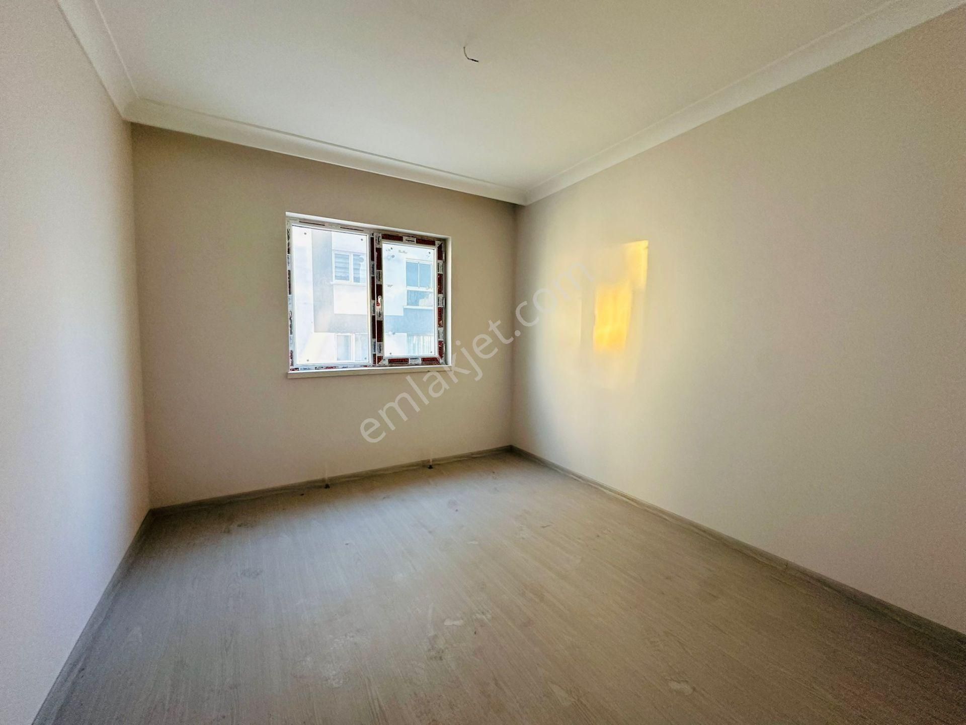 Başpınar Mahallesinde Ebeveyn Banyolu 3+1 Katta Satılık Daire !! - Görsel 9