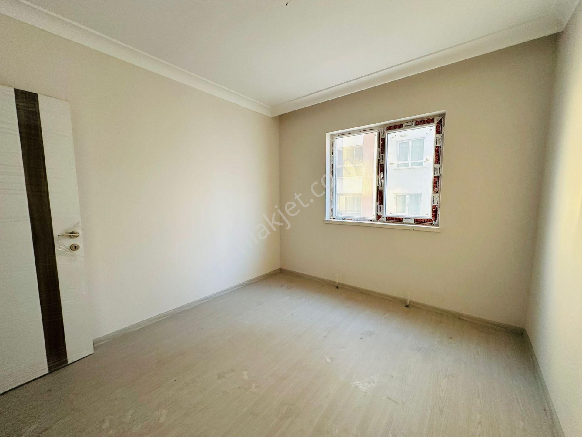 Başpınar Mahallesinde Ebeveyn Banyolu 3+1 Katta Satılık Daire !! - Görsel 10