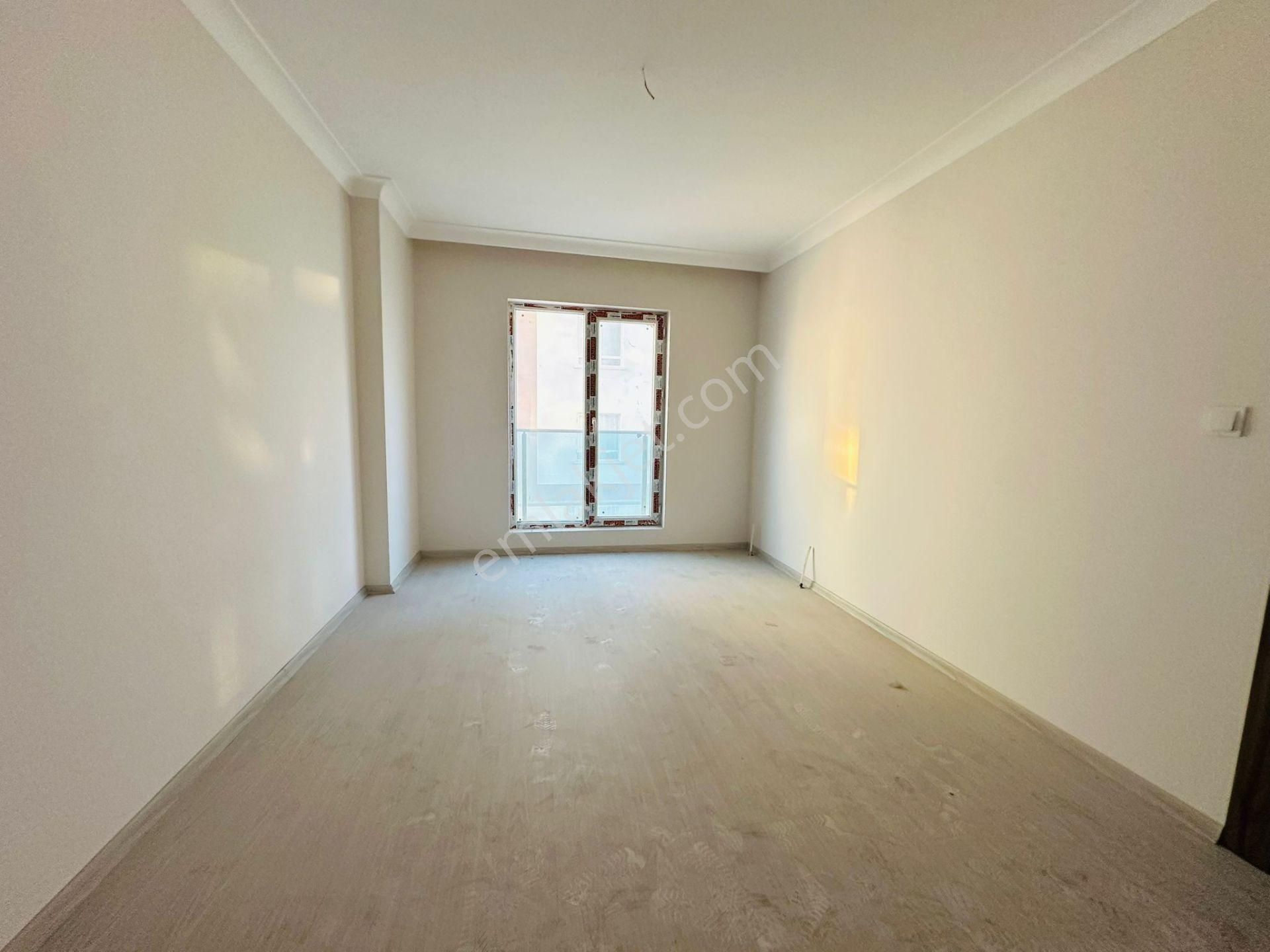 Başpınar Mahallesinde Ebeveyn Banyolu 3+1 Katta Satılık Daire !! - Görsel 12